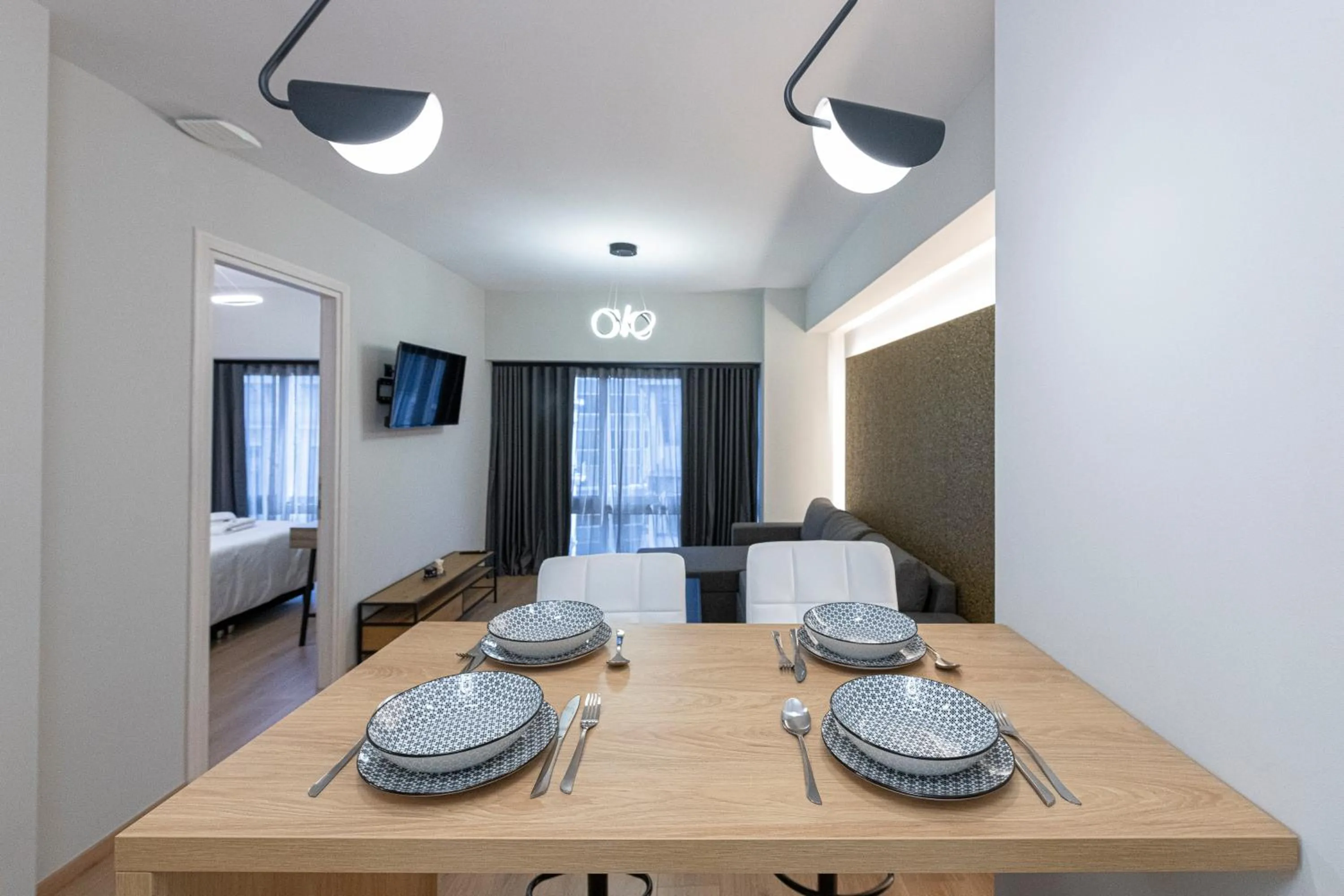 Dining area, Bed in Ethereal Athεns