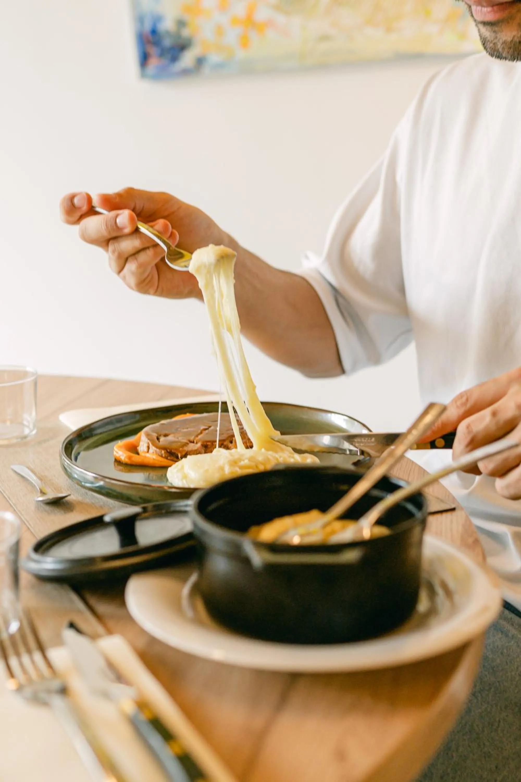 Restaurant/places to eat in Logis hôtel restaurant l'Argence