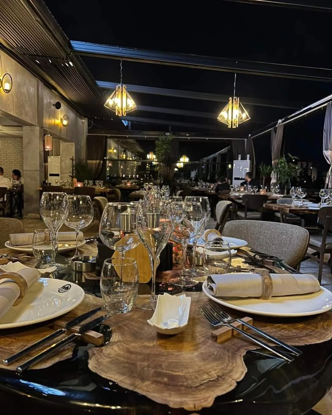 Restaurant/places to eat in Austrian Palace Hotel