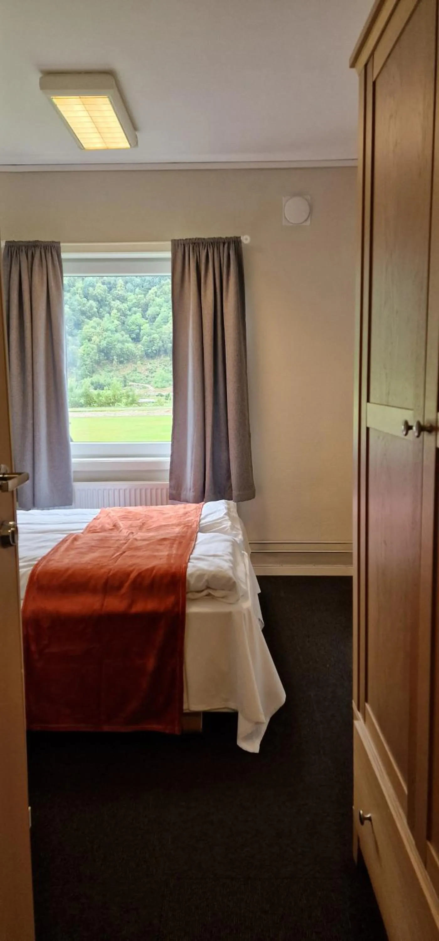 Twin Room with Private Bathroom in Kvåstunet