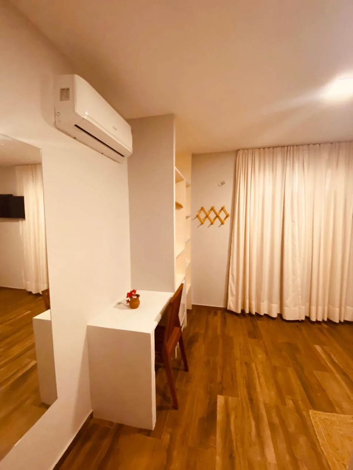 Staff in Beach Eco Stays Hotel Boutique Lagoinha