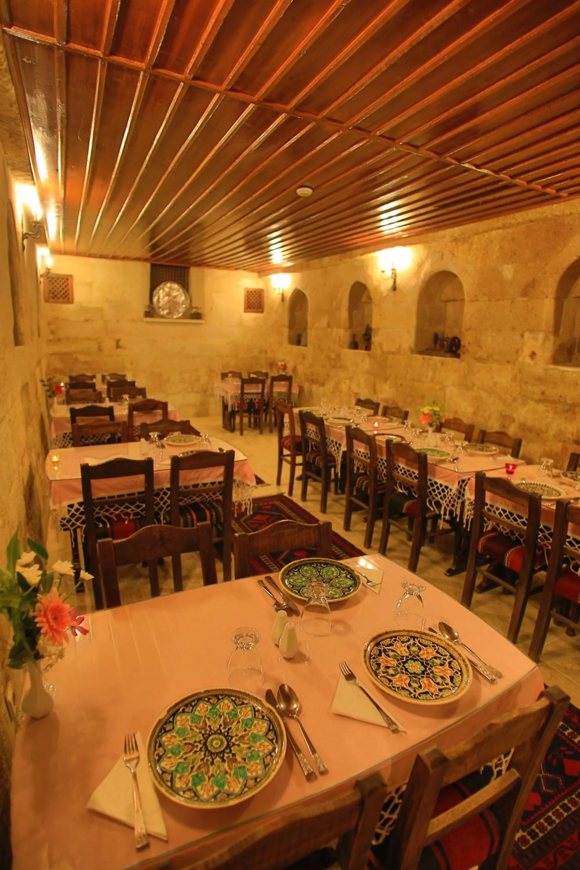 Restaurant/places to eat in Hotel Surban - Special Category