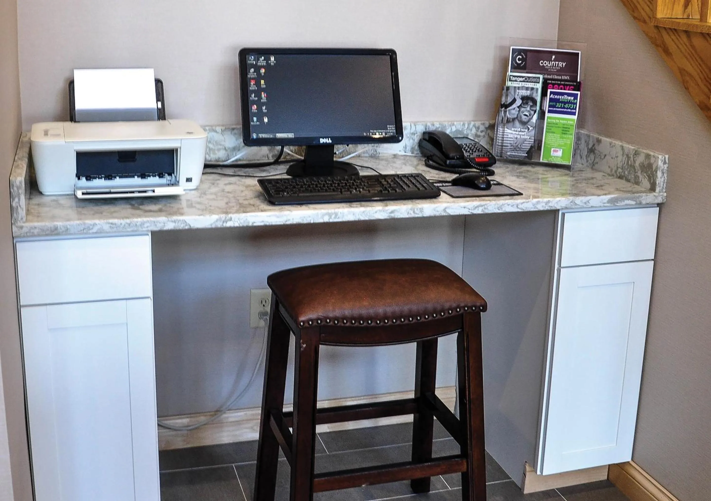 Business facilities in Country Inn & Suites by Radisson, Fairborn South, OH