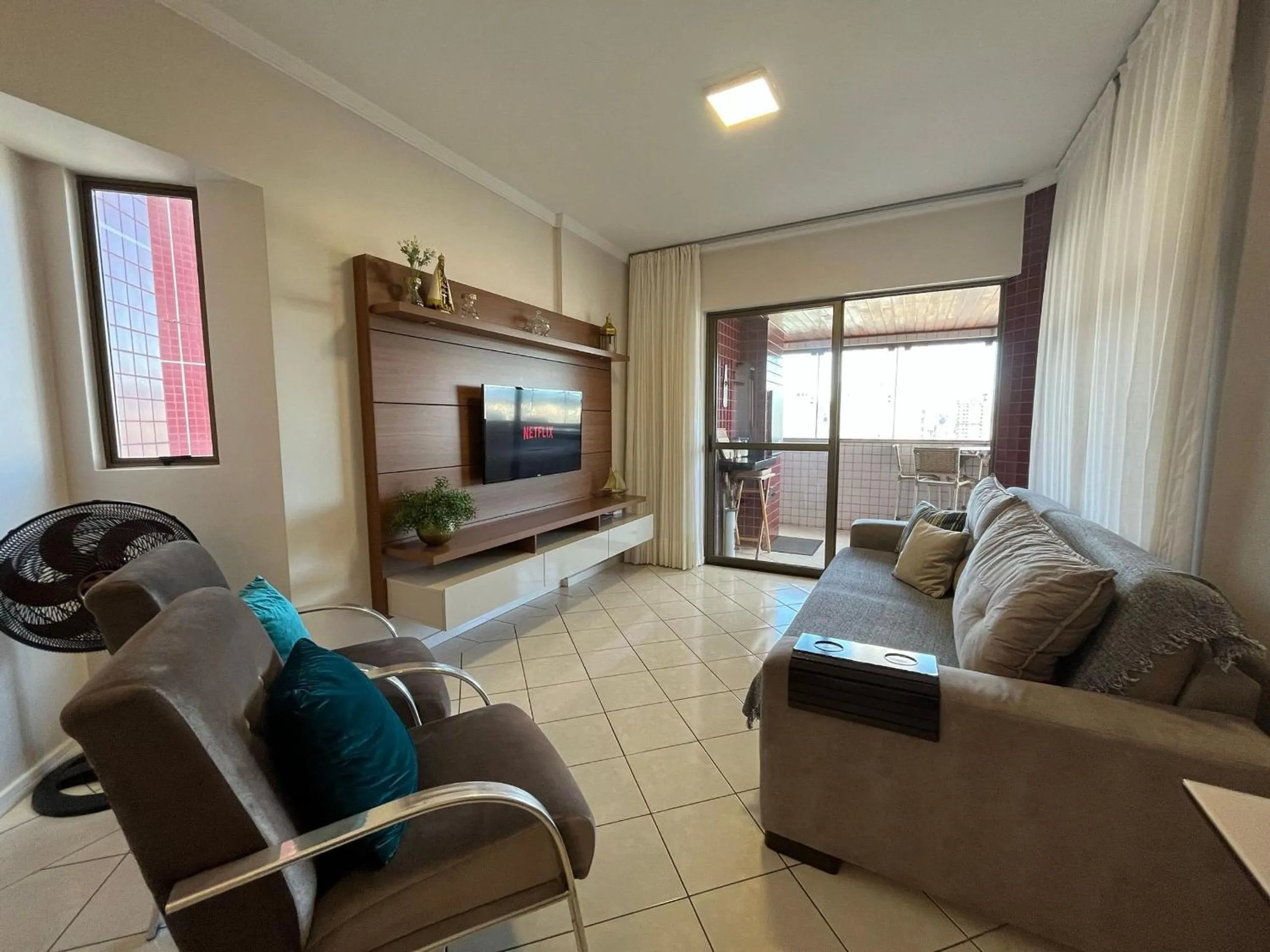 Living room in CT01- Vista mar| Telas Proteção| Churrasq, Garagem