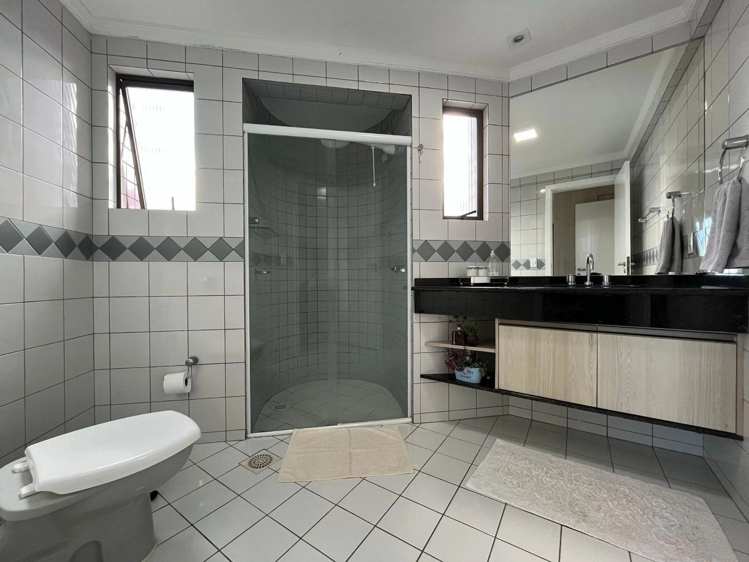 Bathroom in CT01- Vista mar| Telas Proteção| Churrasq, Garagem