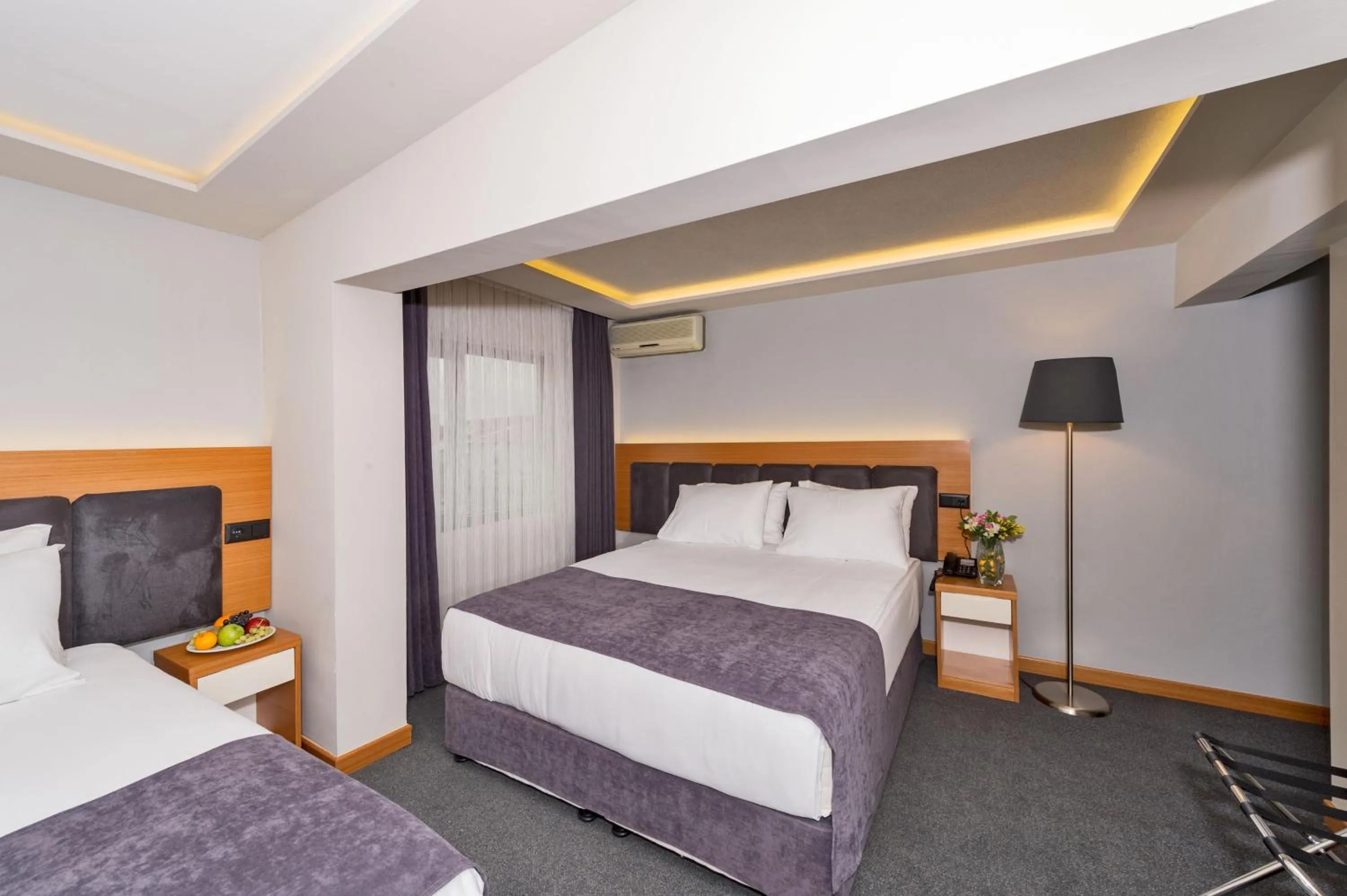 Photo of the whole room, Bed in Bergama Hotel Old City