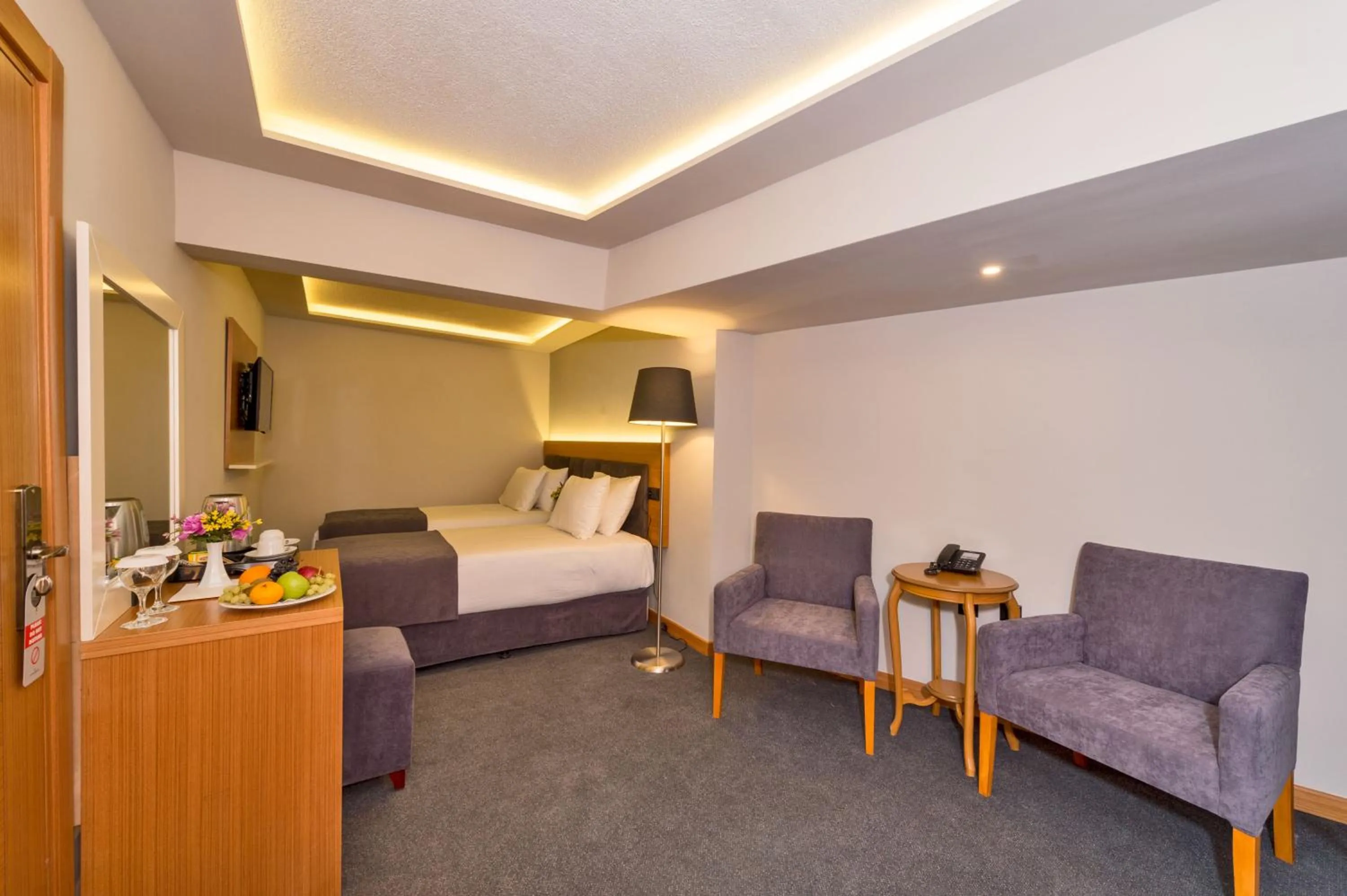 Photo of the whole room, Bed in Bergama Hotel Old City