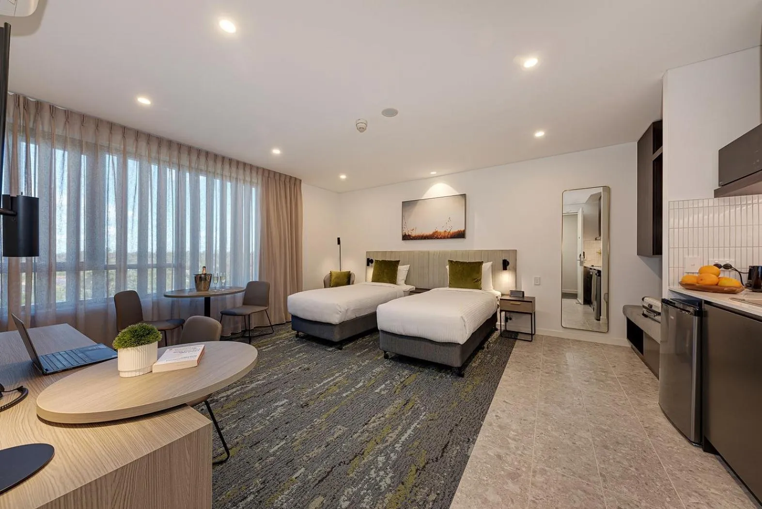 Bedroom, Bed in Littomore Suites Kingswood