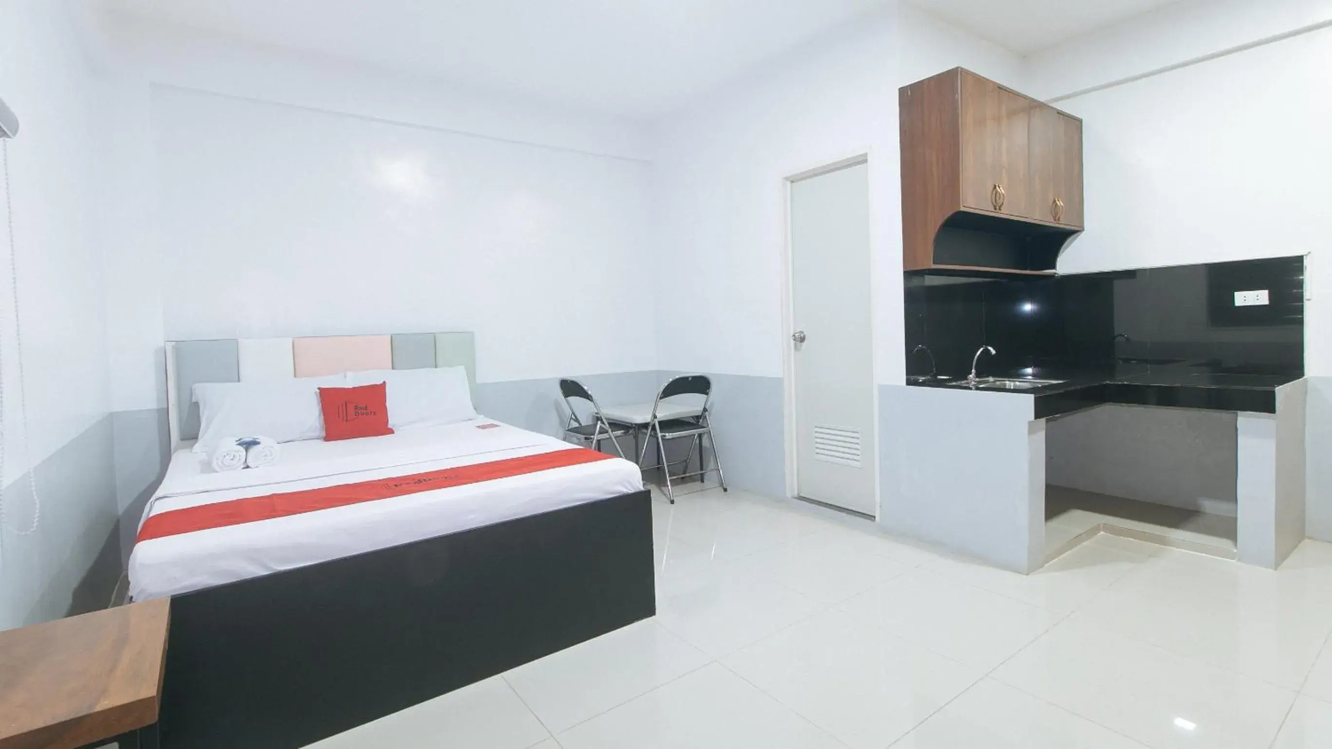 RedDoorz at Walk Inn Apartelle Antipolo RedDoorz at Walk Inn Apartelle Antipolo