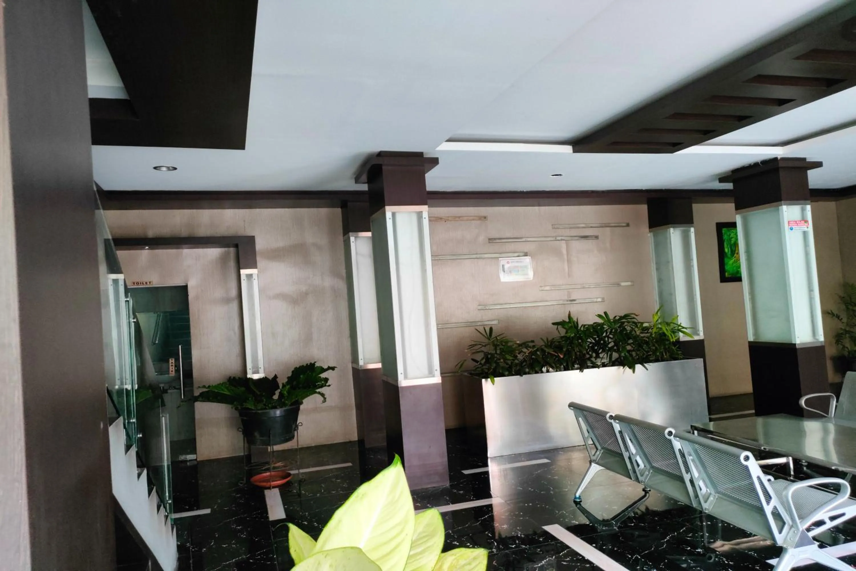 Lobby or reception in Lonari Hotel