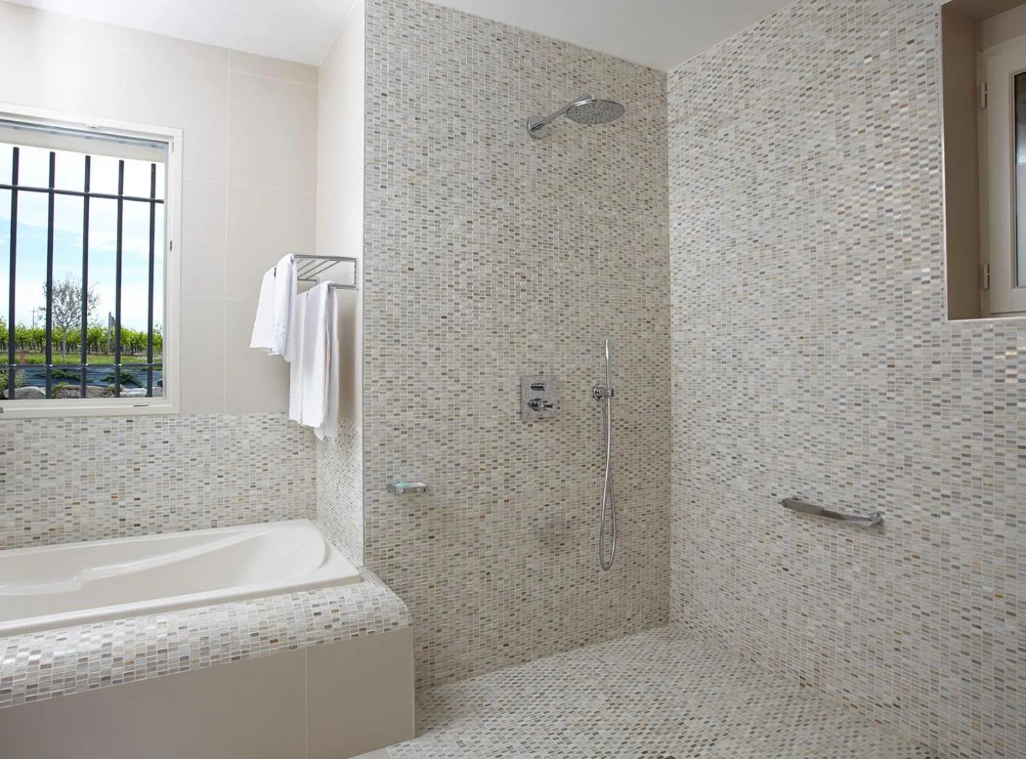 Bathroom in Château la Rose Perriere