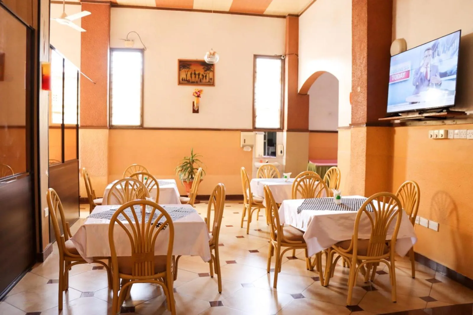 Restaurant/places to eat in Bridge Hotel Mombasa