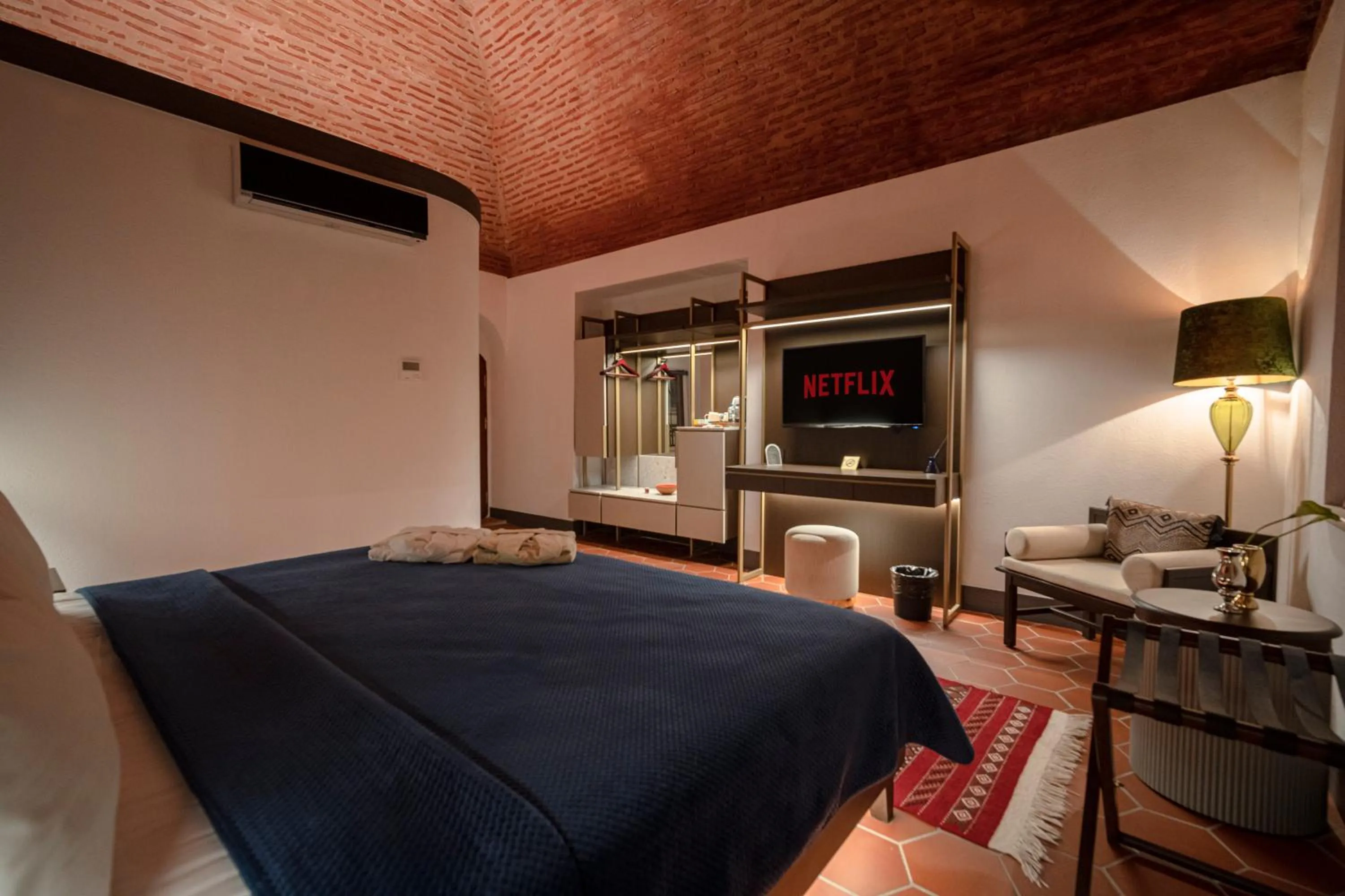 Bed in Han 1772 Hotel