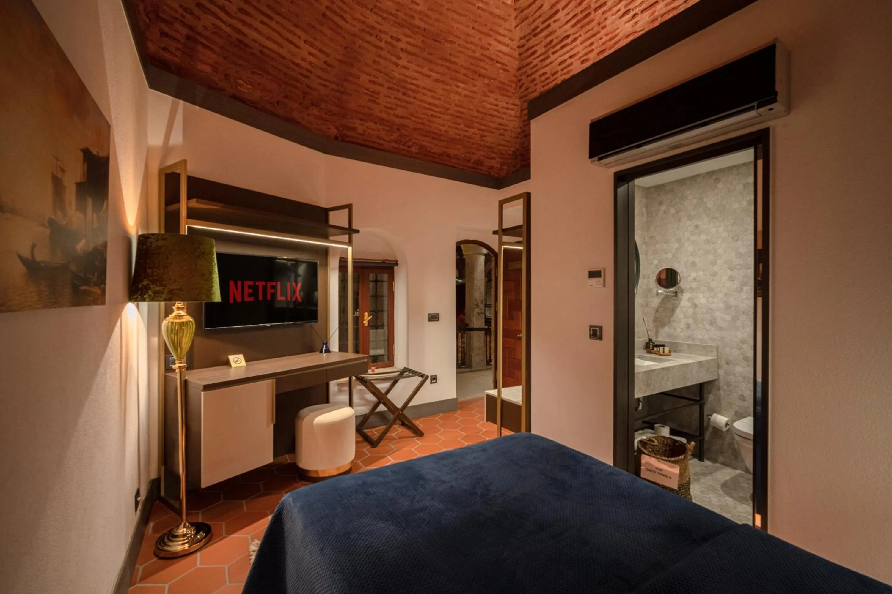 Bed in Han 1772 Hotel