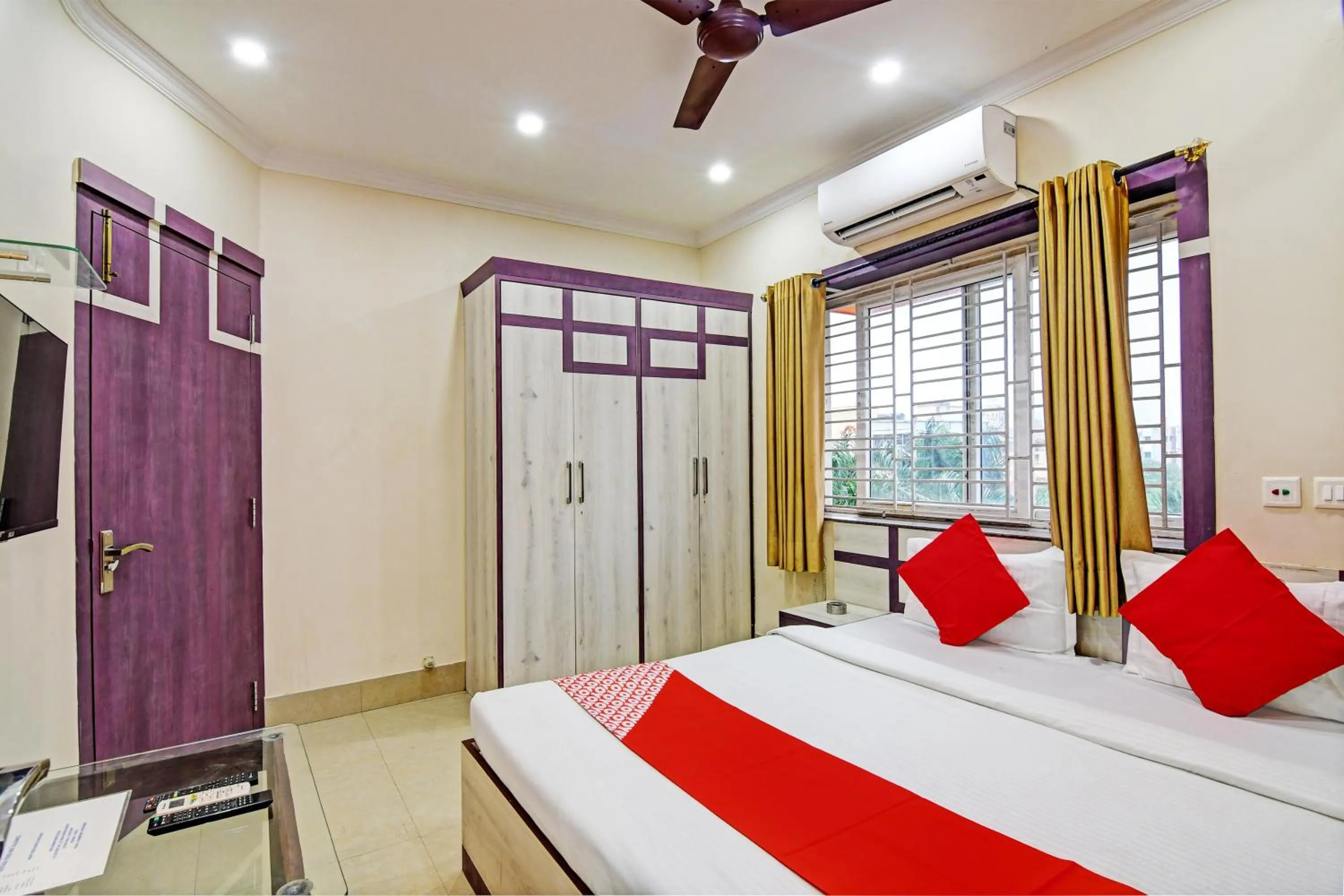 Bedroom in Hotel O Annapurna Plaza