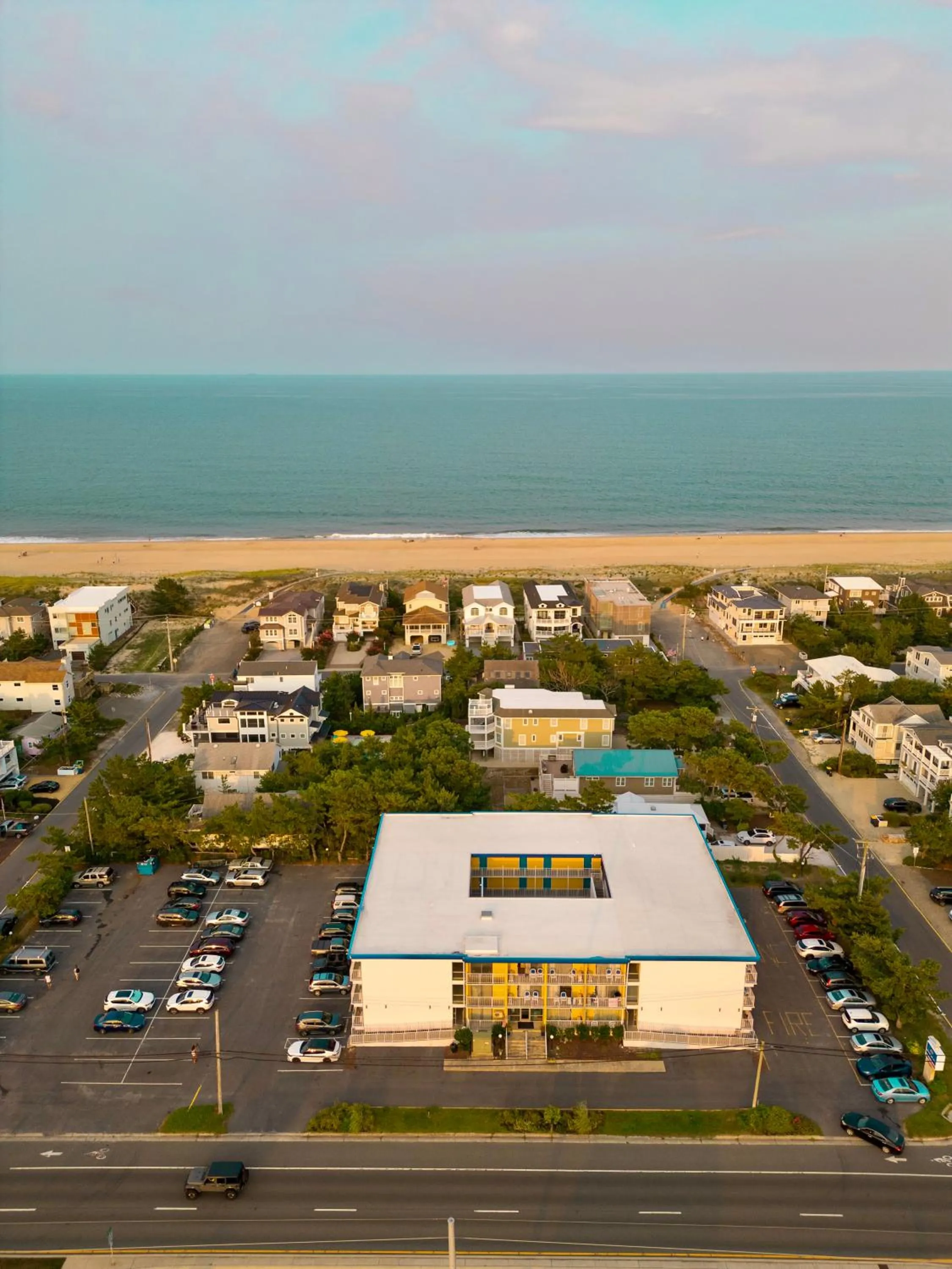 Seaside Inn & Suites