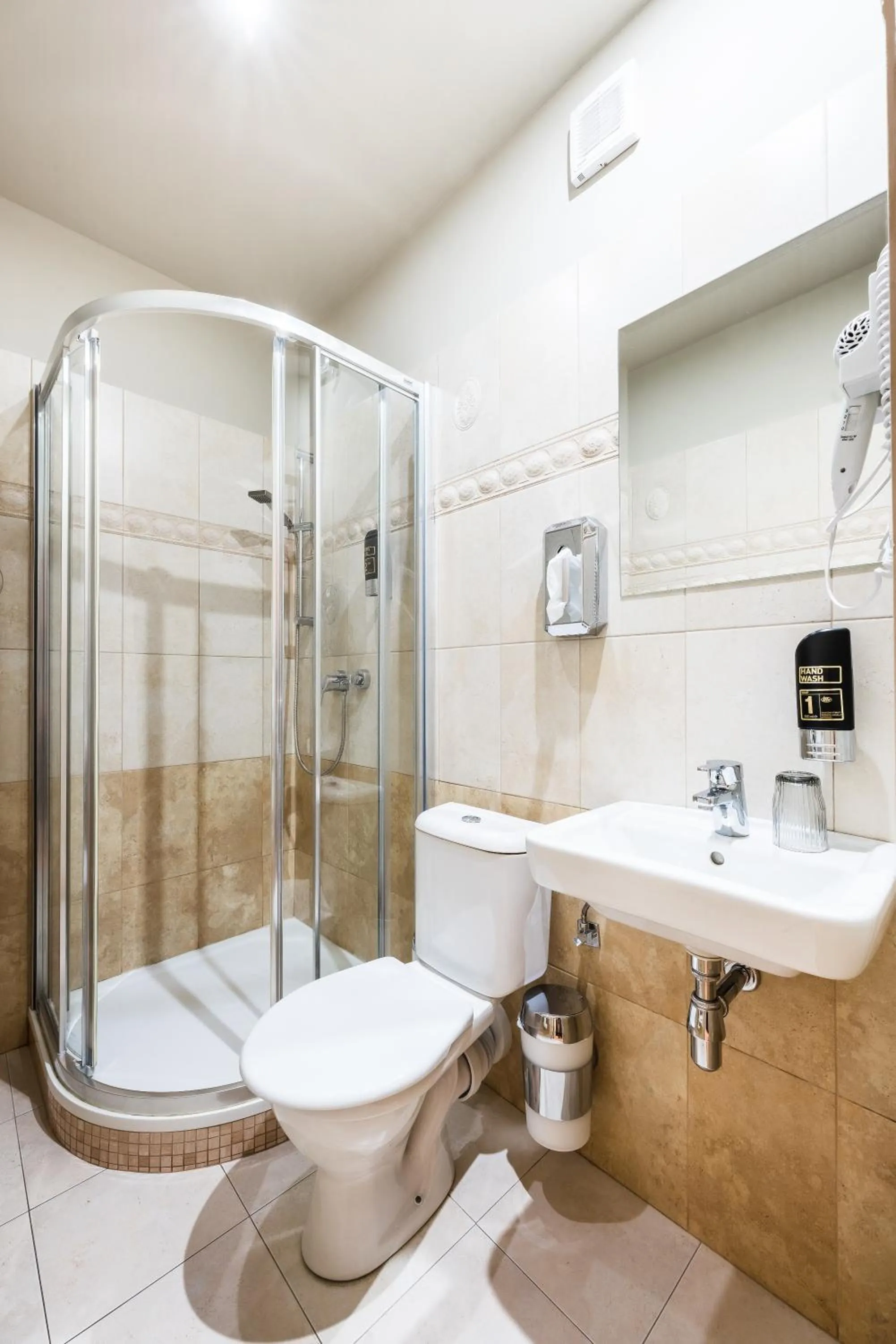 Shower in Hotel Plumlov