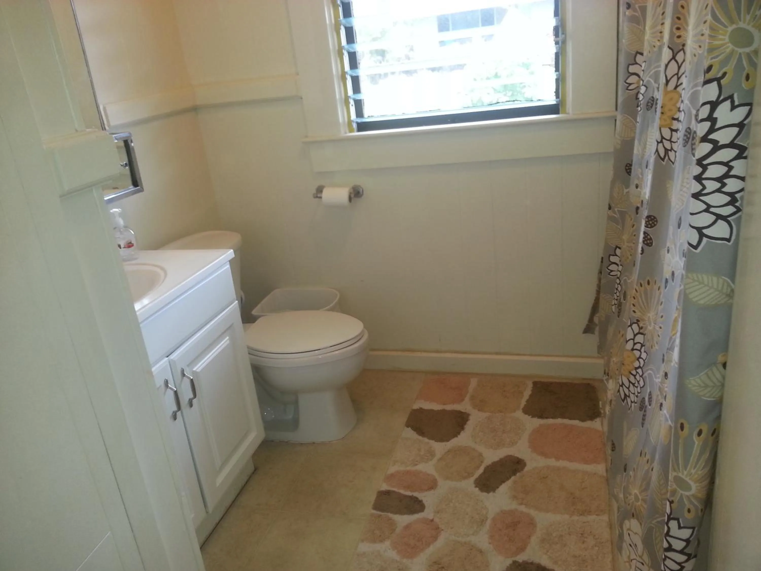Toilet in Shaka Shak Guest House
