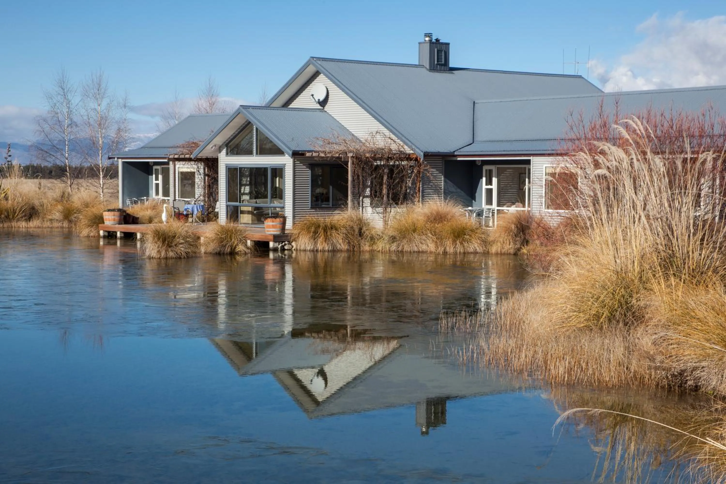 Property building in Matuka Lodge