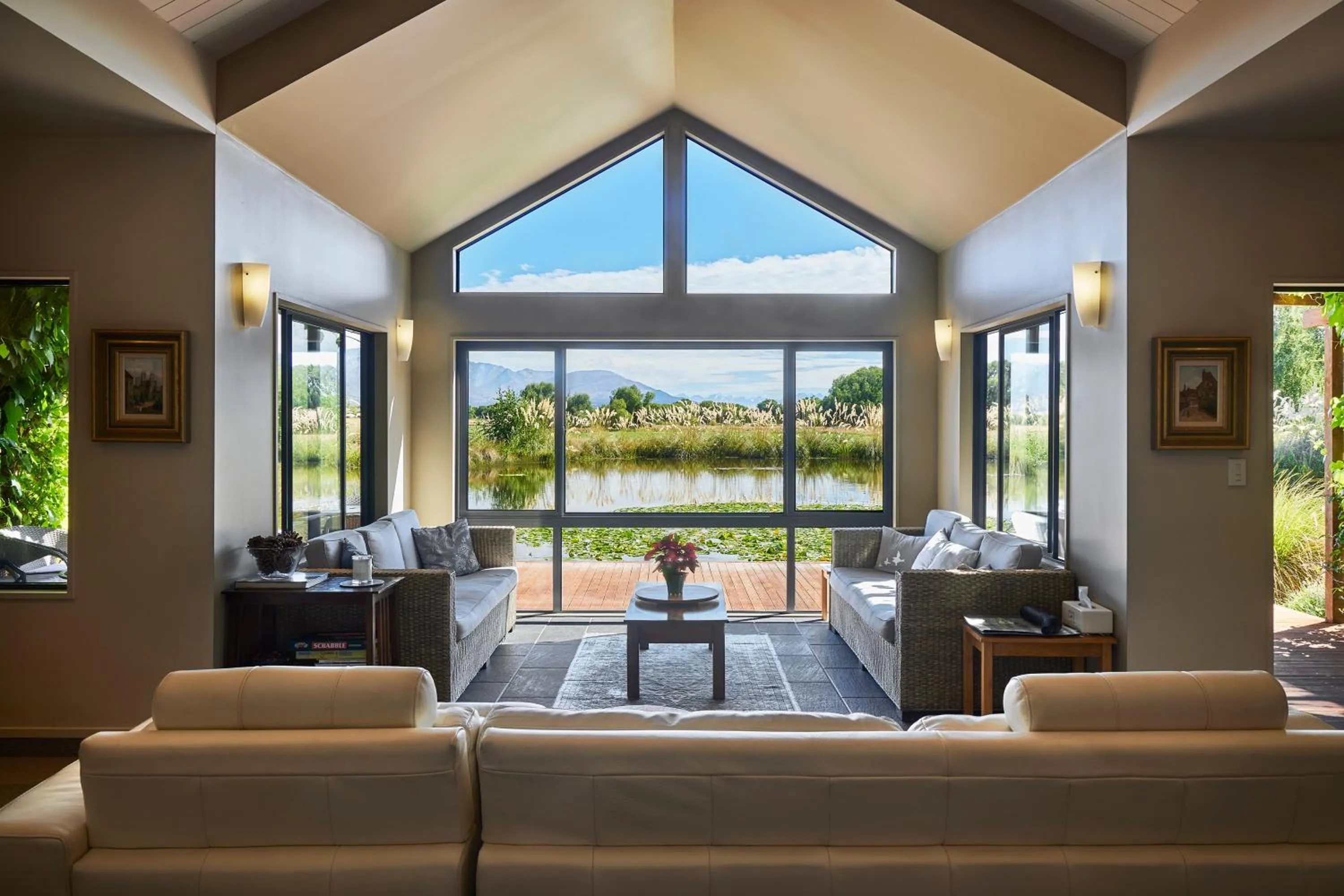 Property building in Matuka Lodge