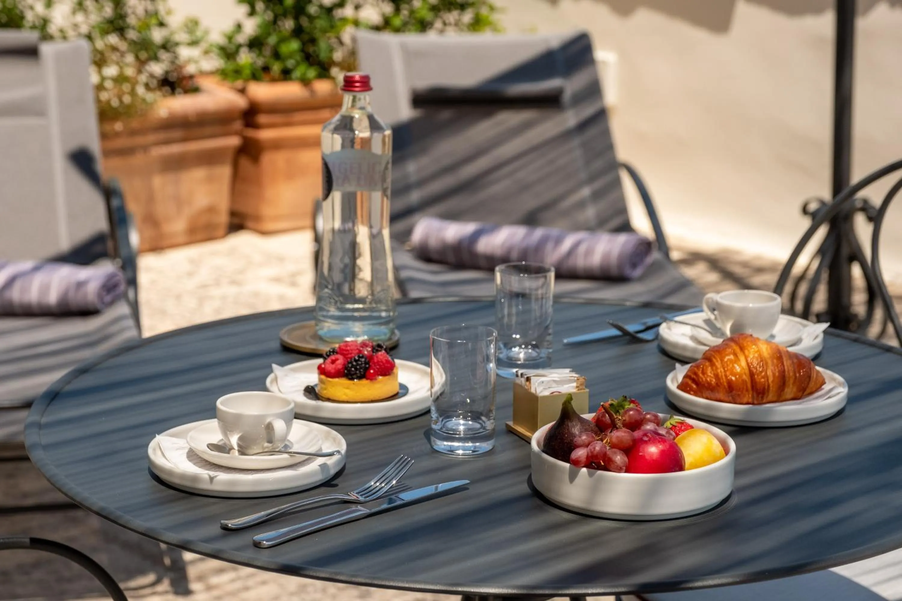 Food and drinks in Nohasi Palace Lifestyle Hotel & SPA