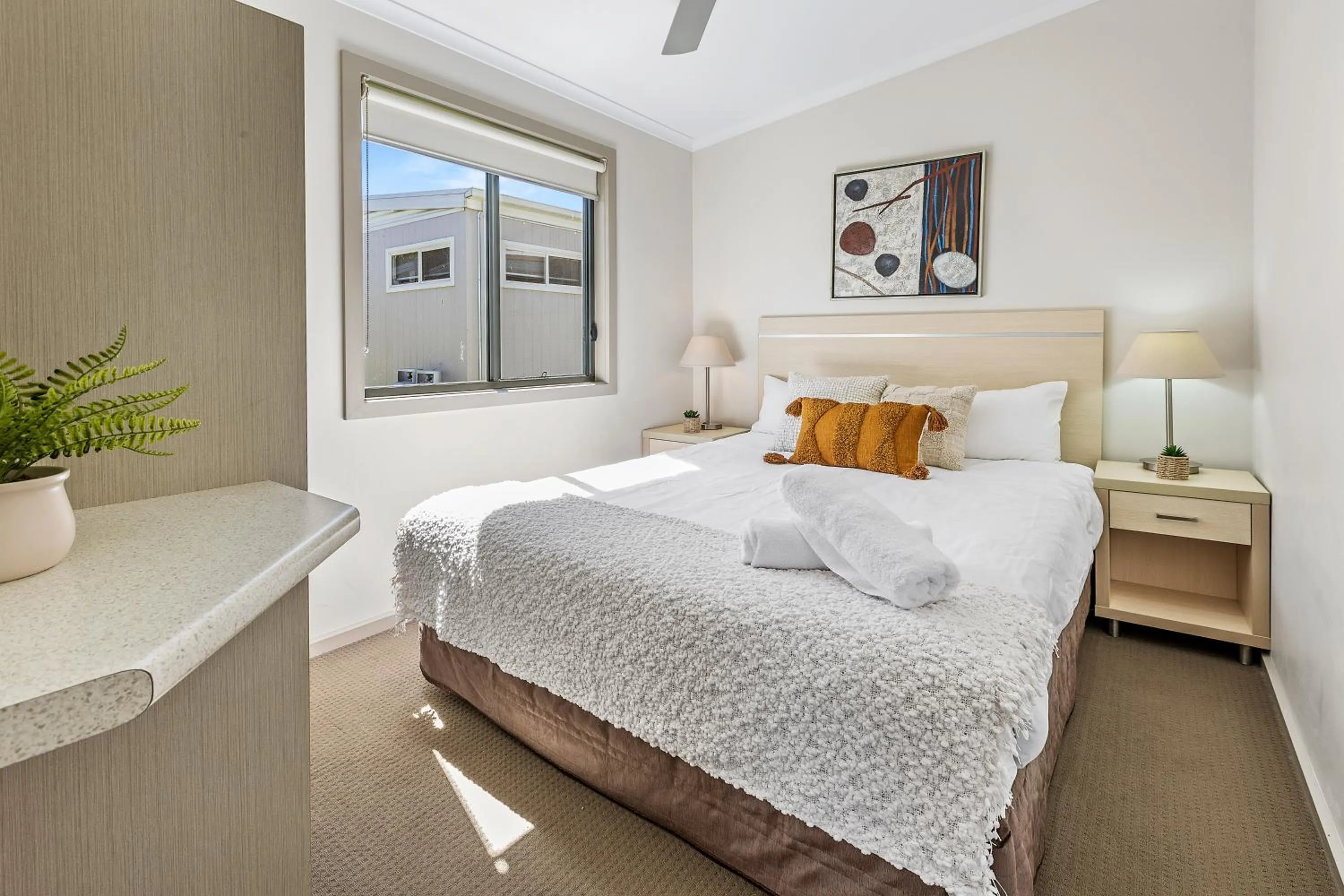 Bedroom, Bed in Tasman Holiday Parks - Lake Mulwala