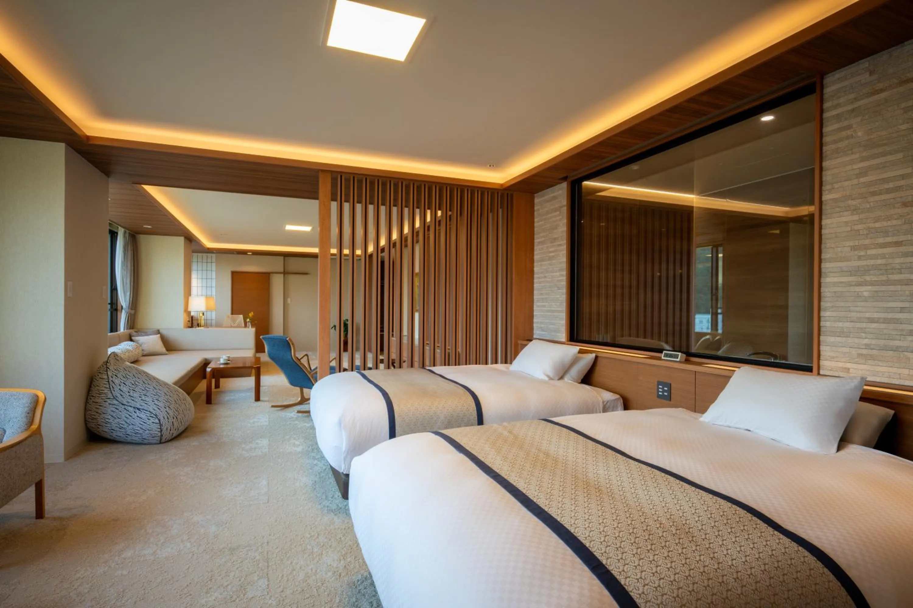 Photo of the whole room, Bed in Takinoyu Hotel