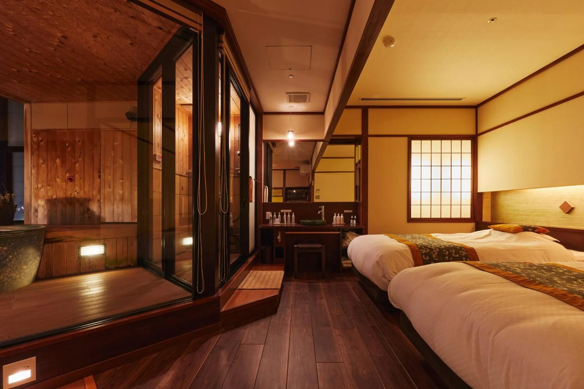 Bed in Takinoyu Hotel