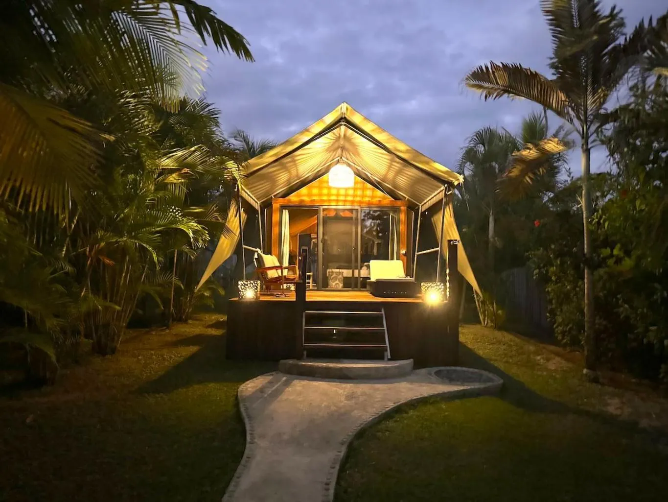 Night in Turtle Bay Lodge