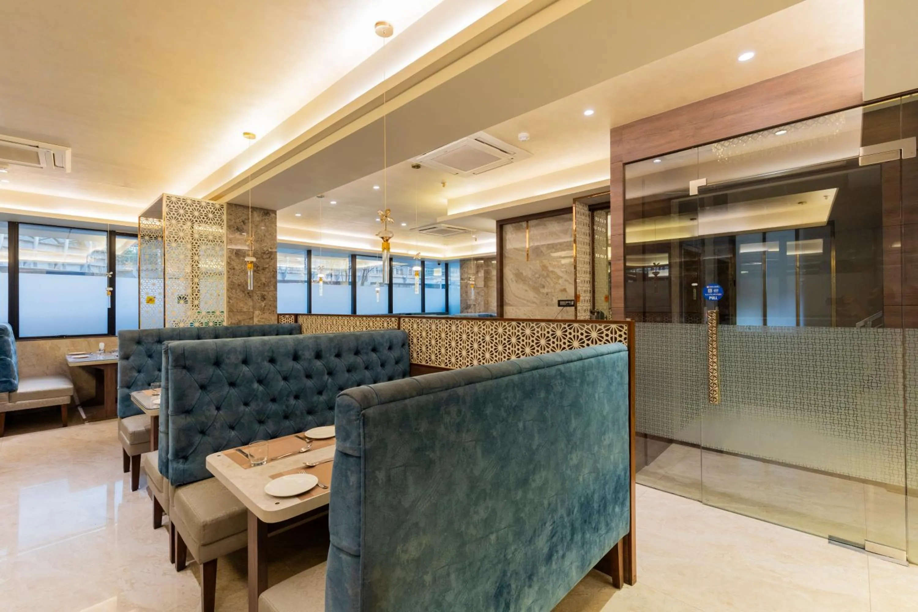 Restaurant/places to eat in Hotel Olten