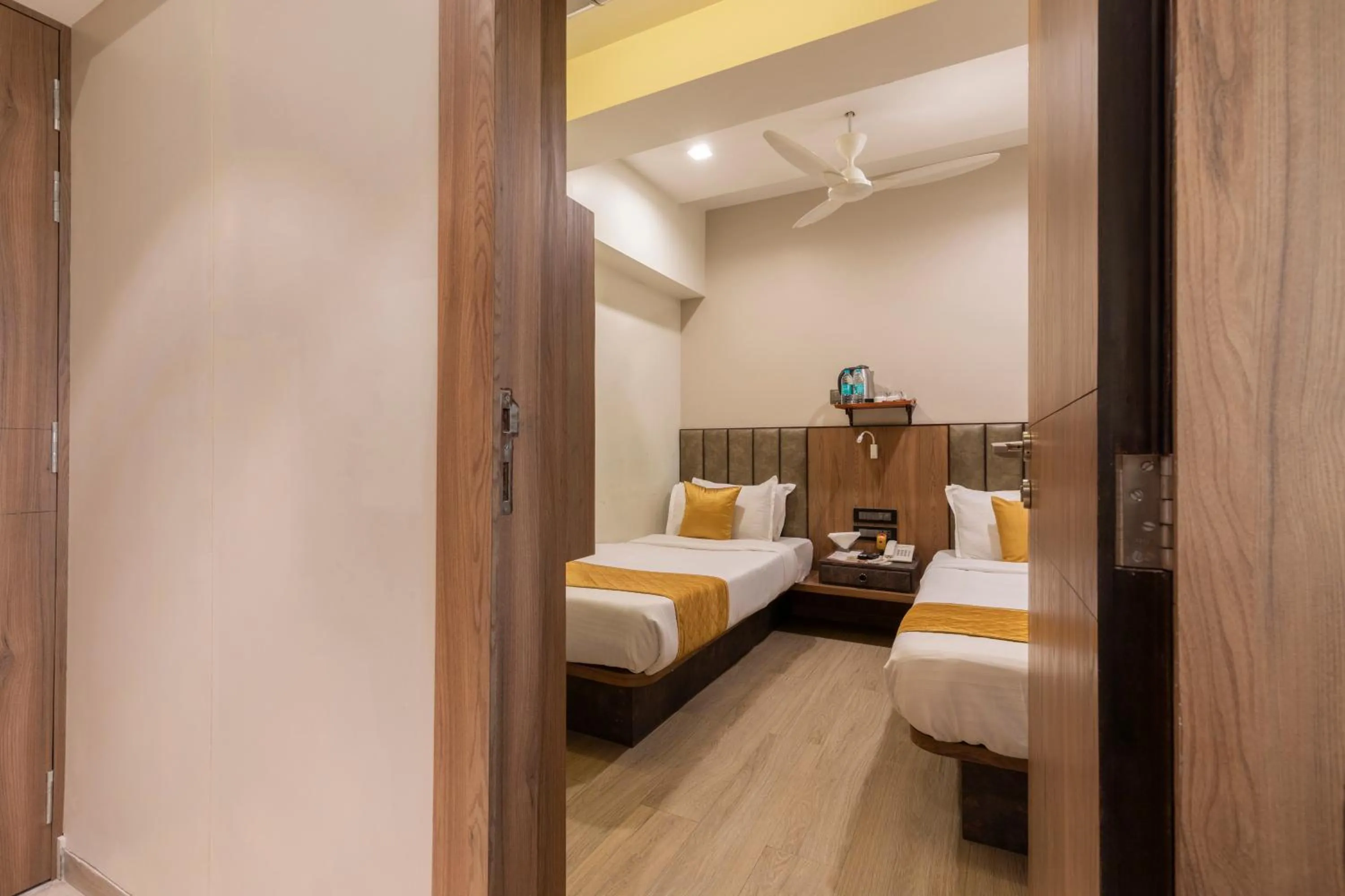 Bedroom, Bed in Hotel Olten