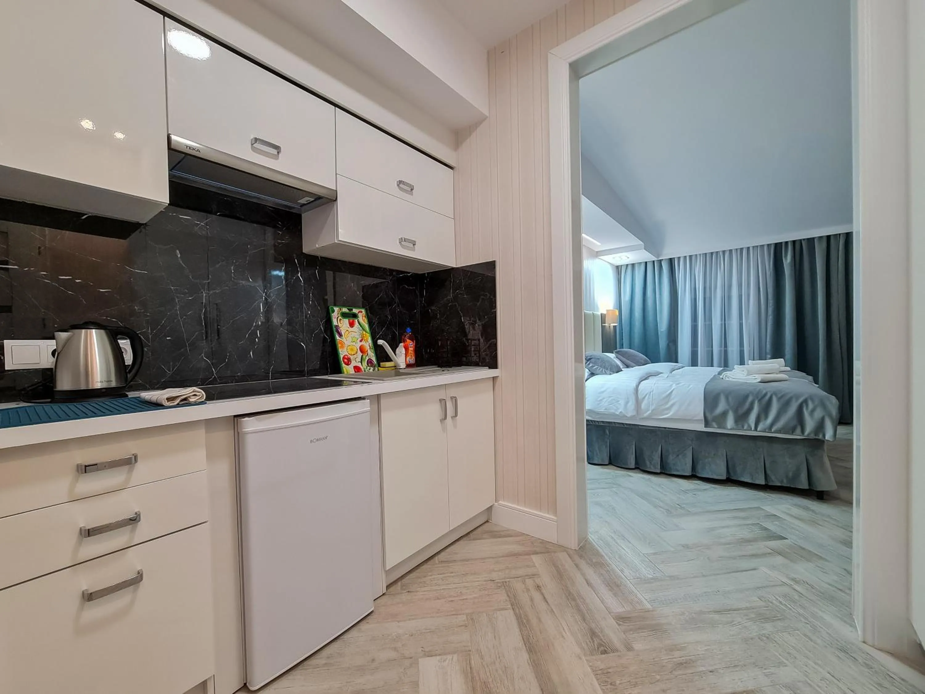 Bathroom, Bed in Apartamenty Hayduk