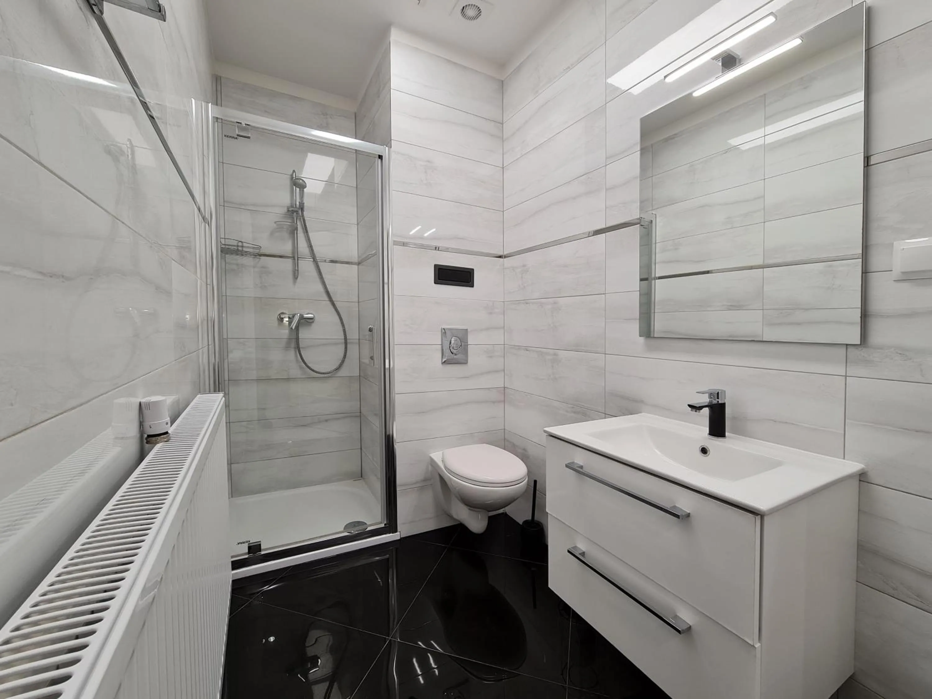 Shower in Apartamenty Hayduk