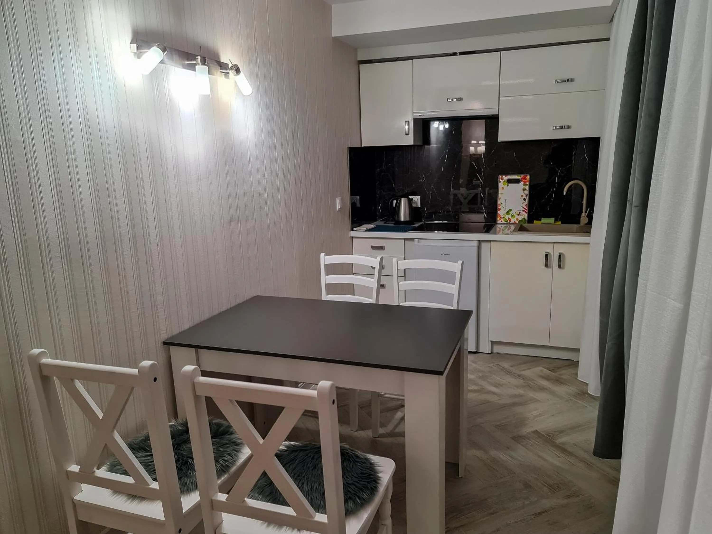 Kitchen or kitchenette in Apartamenty Hayduk