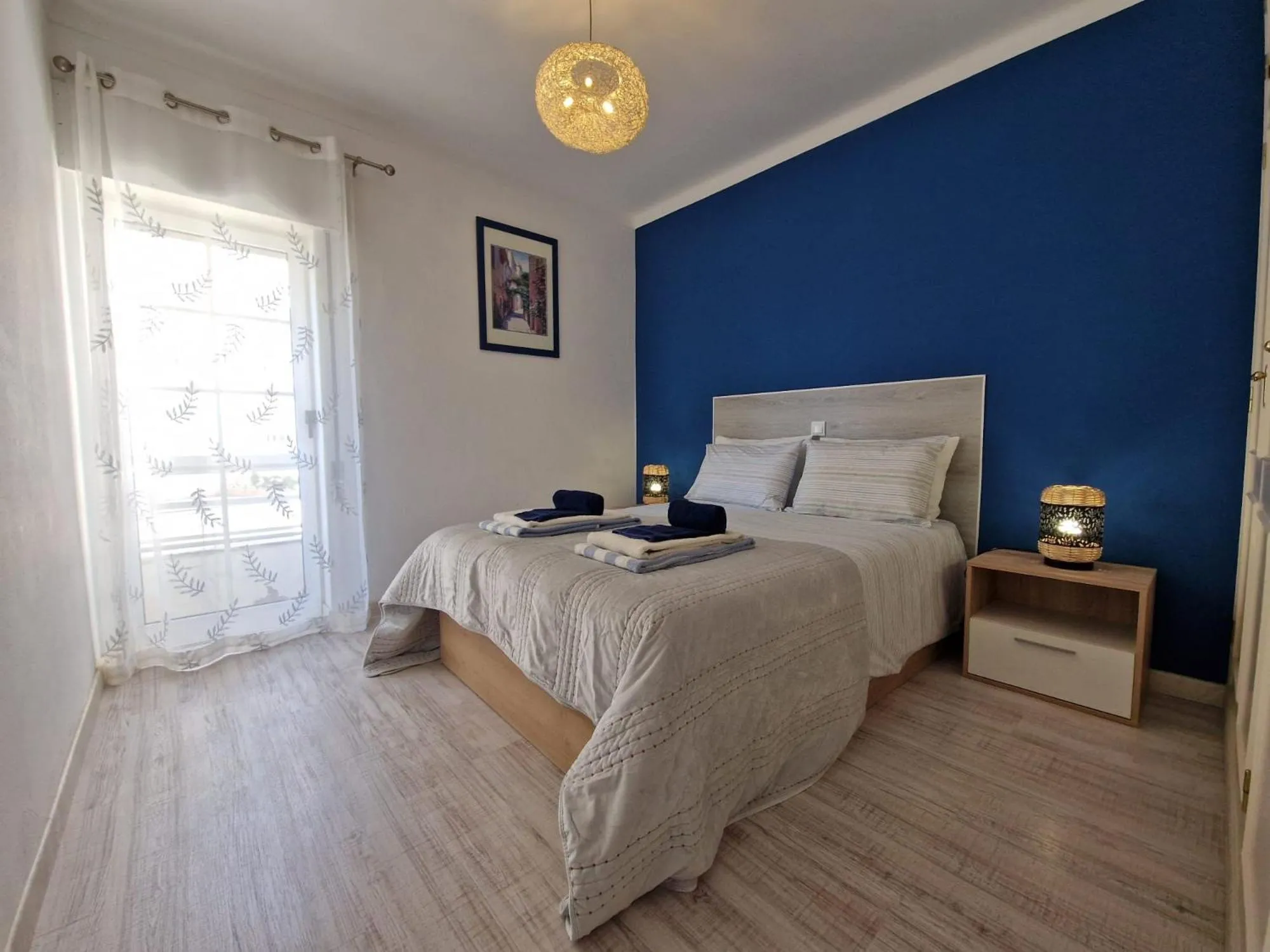 Bed in Modern flat with sea view and direct beach access