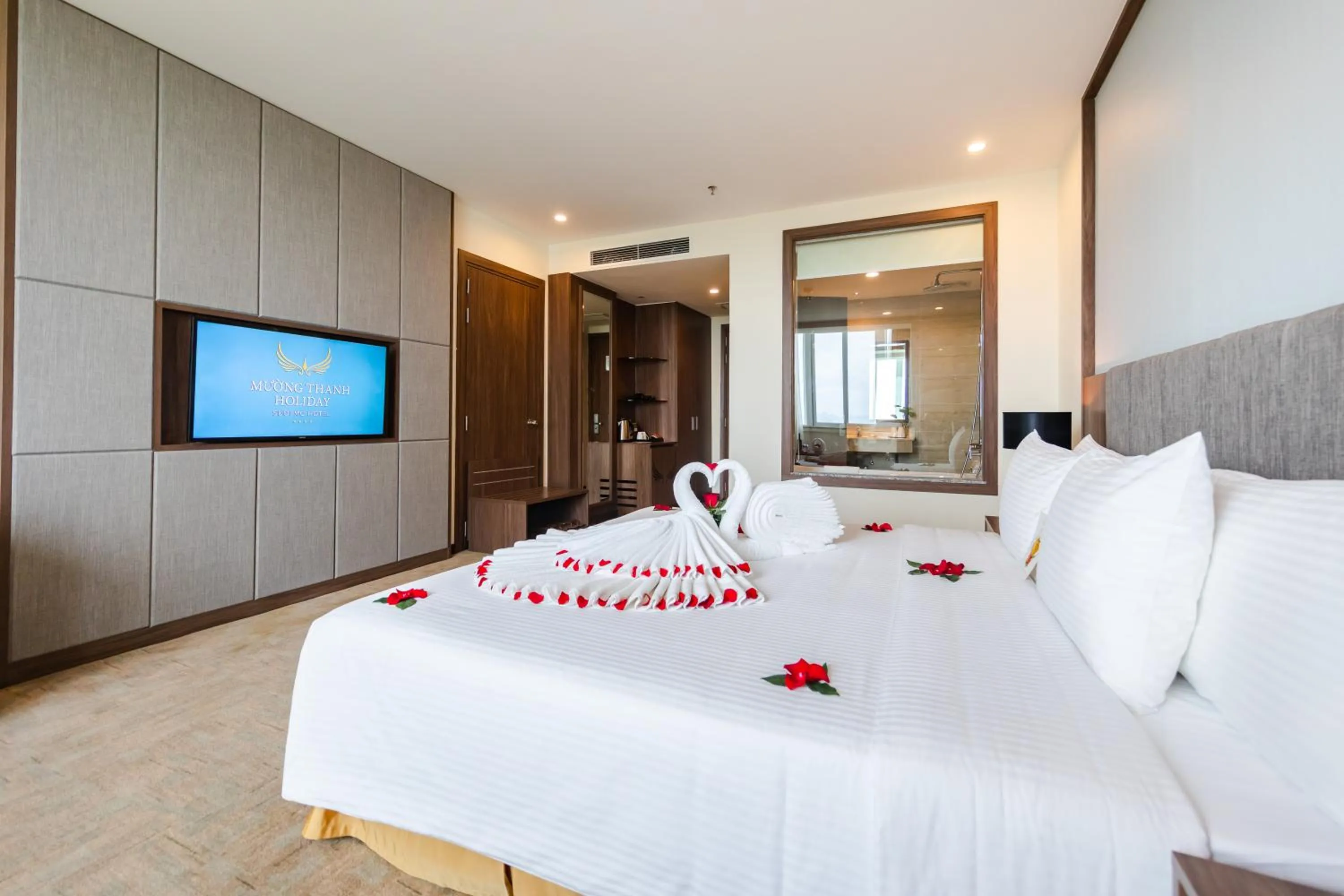 Photo of the whole room, Bed in Mường Thanh Holiday Suối Mơ Hạ Long