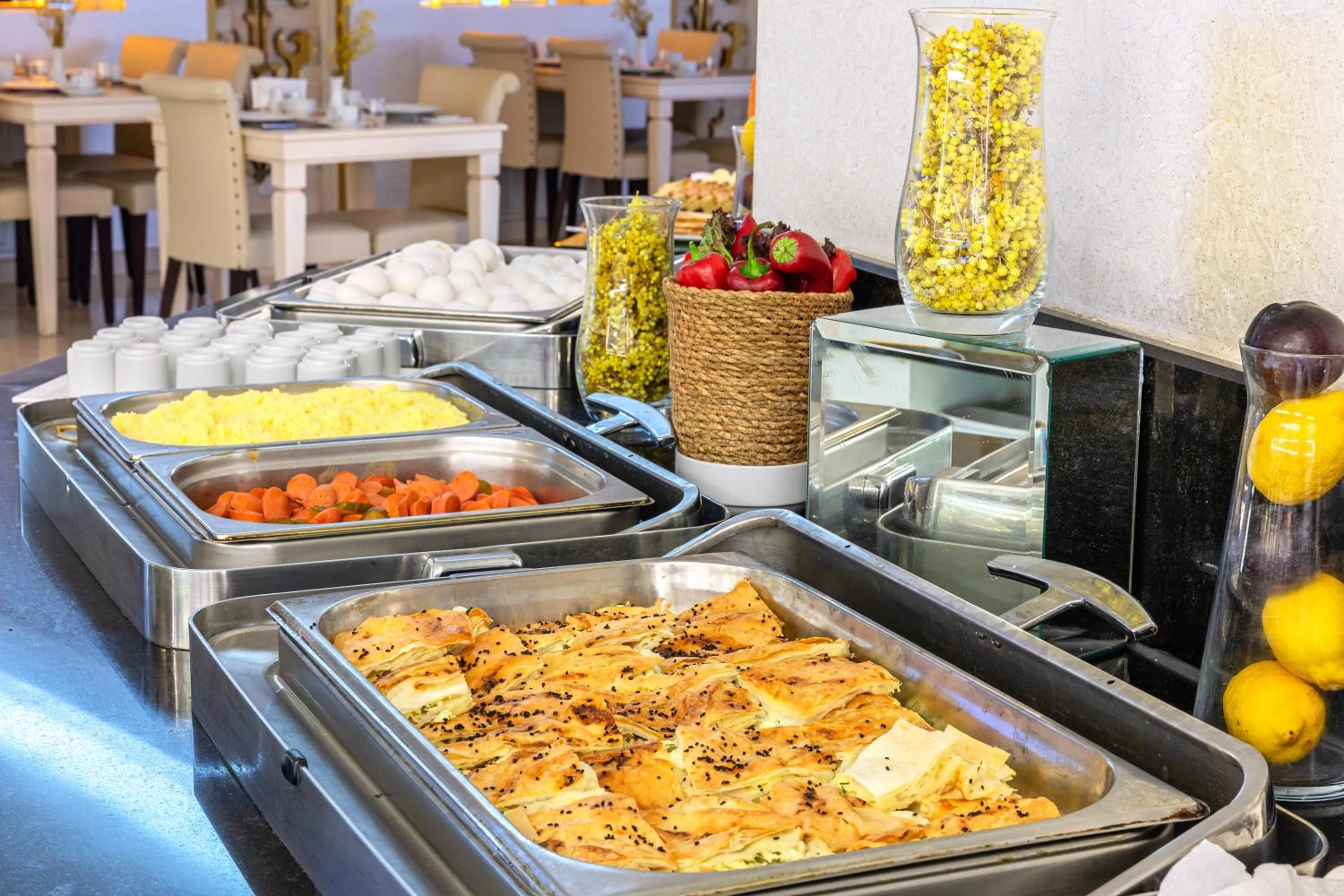 Buffet breakfast in Hotel Ipek Palas