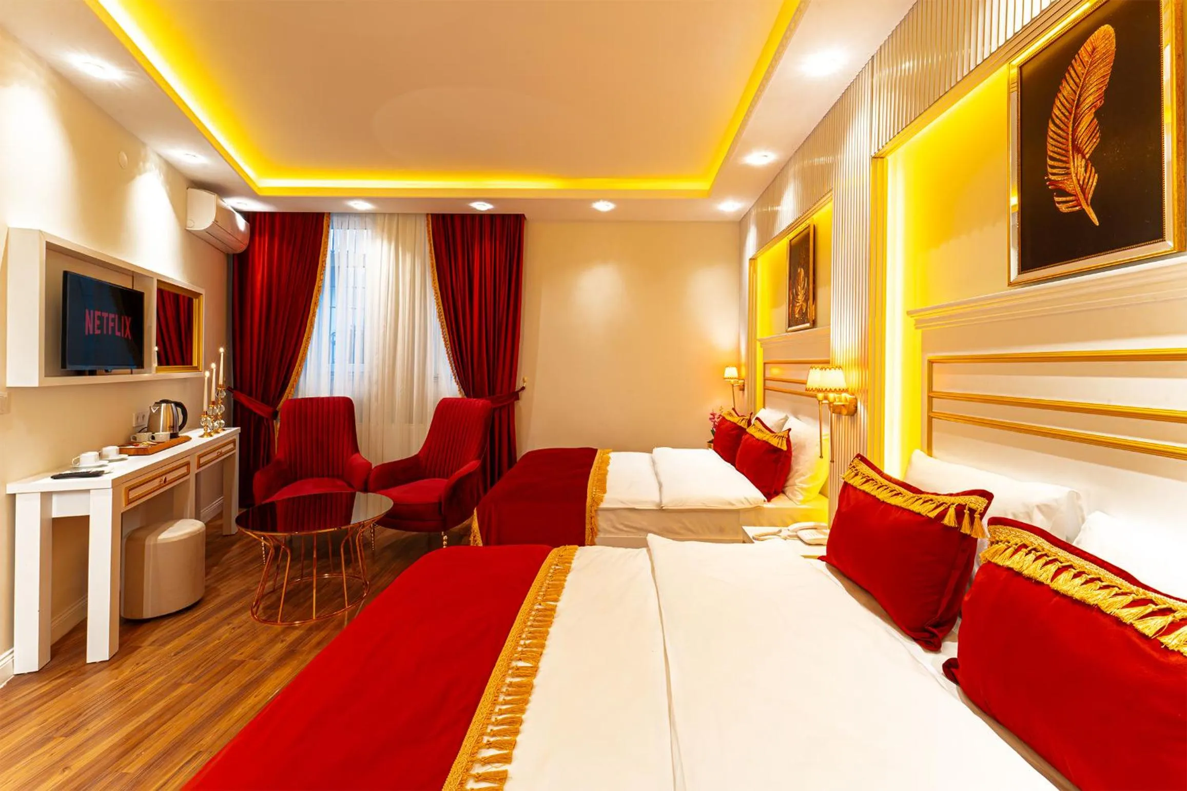 Communal lounge/ TV room in Ayasofya Hotel - Special Class