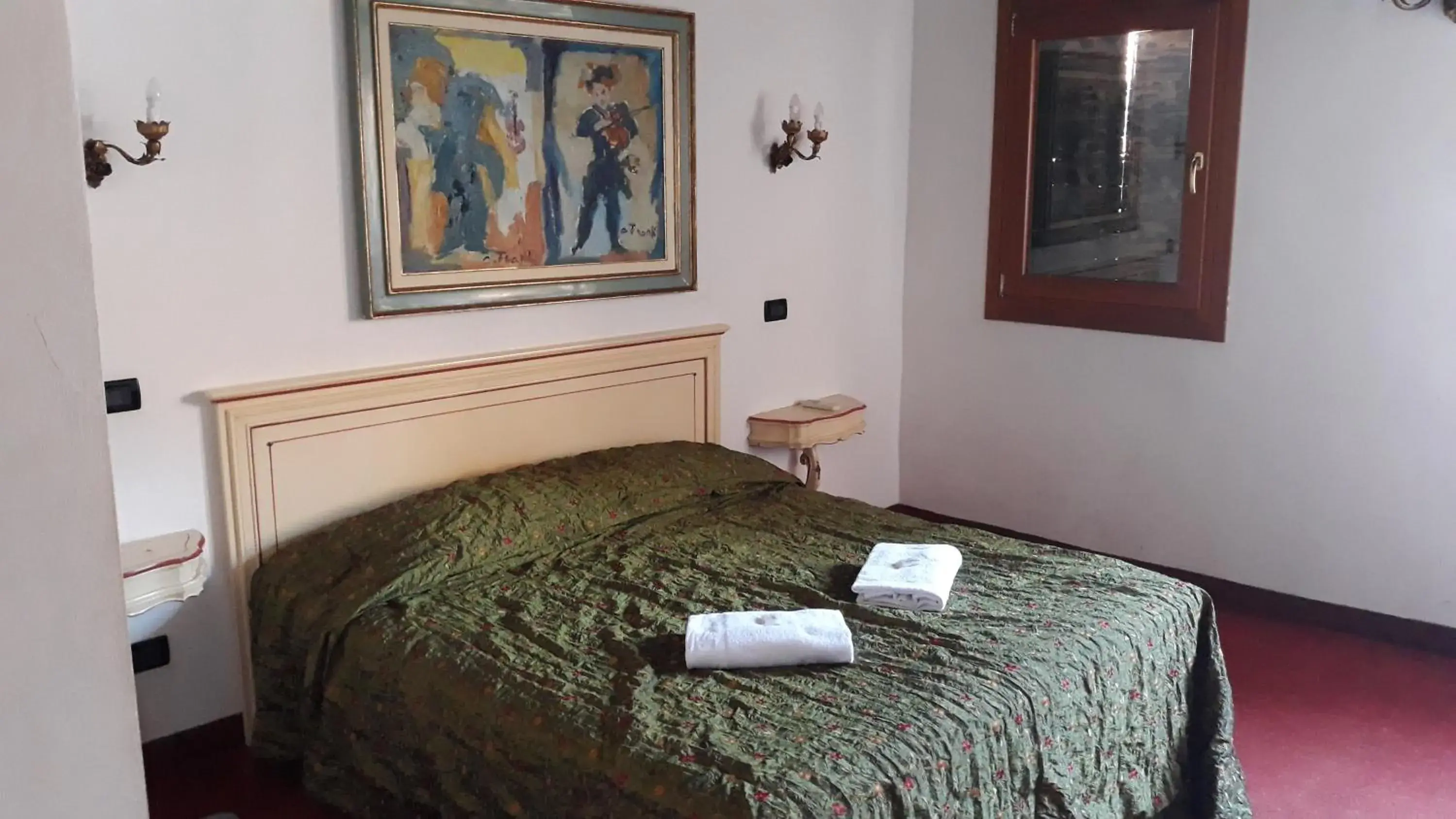 Double Room with Private Bathroom in Ai Boteri Double Room with Private Bathroom in Ai Boteri