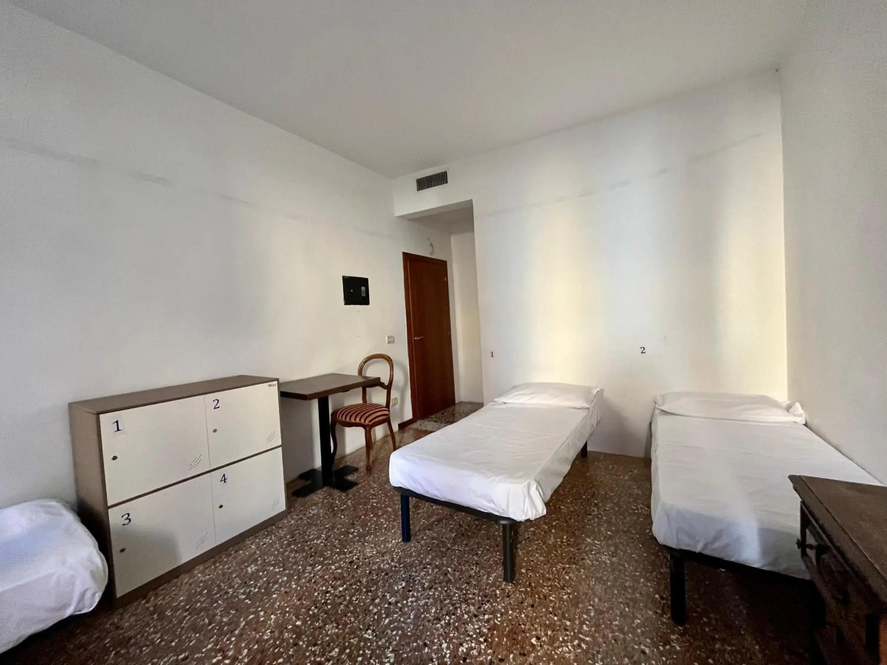 Bed in 4-Bed Dormitory Room in Ai Boteri Bed in 4-Bed Dormitory Room in Ai Boteri