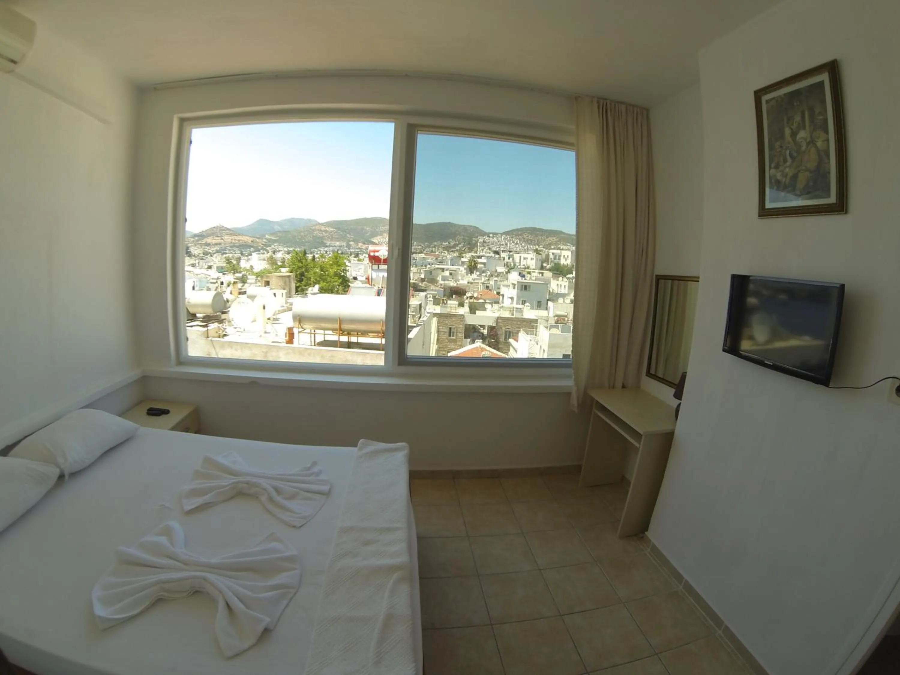 Balcony/Terrace, Bed in Merhaba Pansiyon