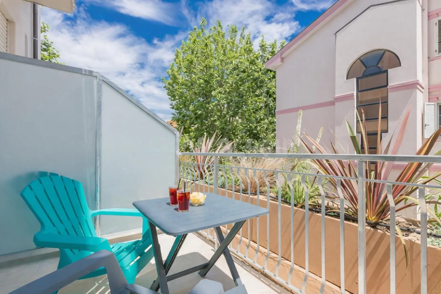 Patio in Hotel Marebello
