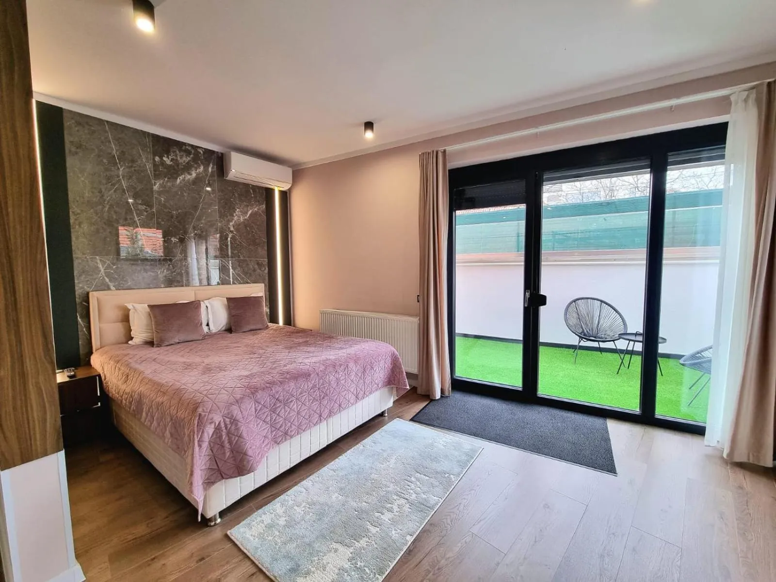 Panorama Deluxe Aparthotel