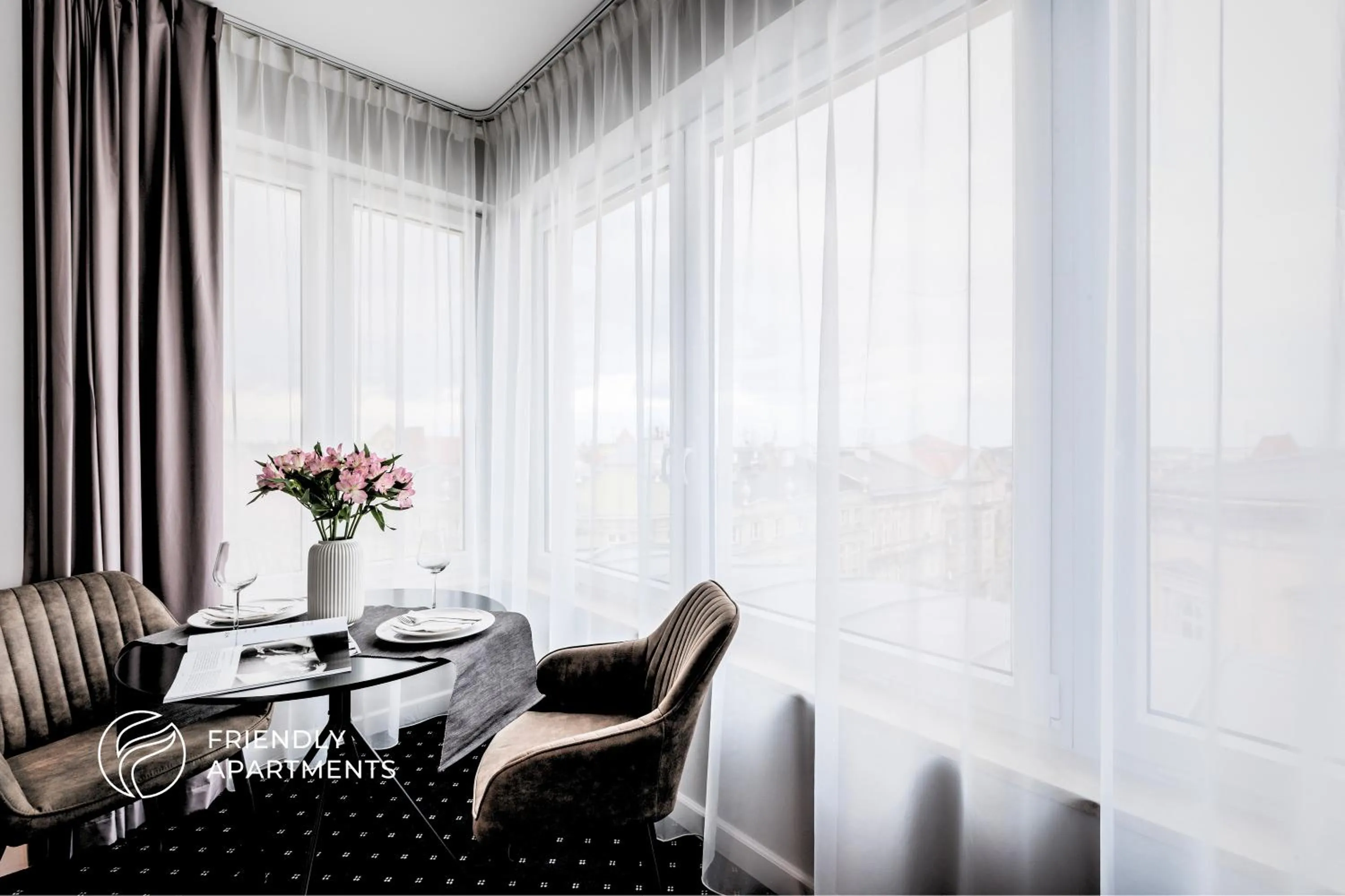 SERENITY Aparthotels - Old Town Poznan by Friendly Apartments