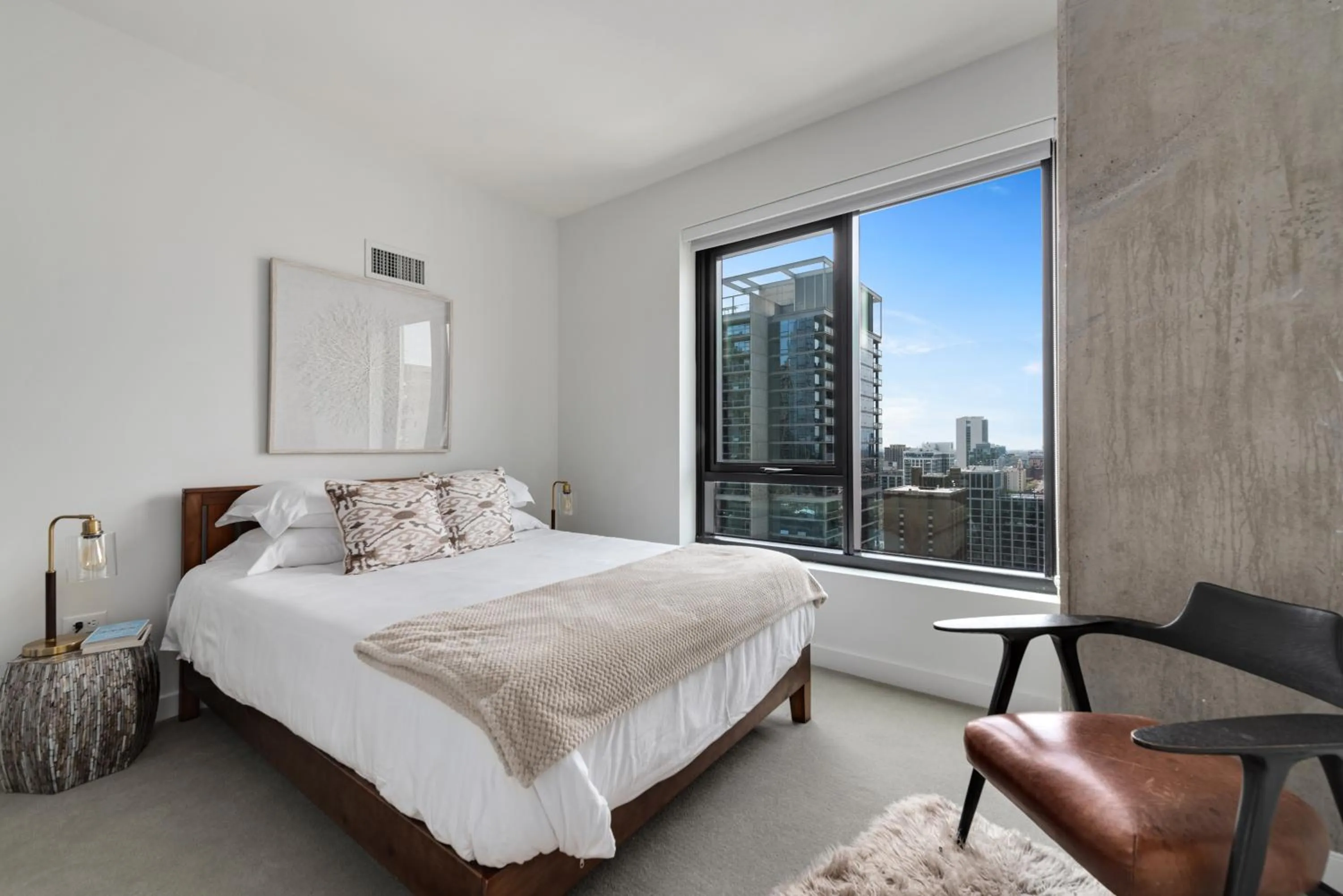 Bedroom, Bed in Aurelien Spacious Apartments in the Heart of Gold Coast