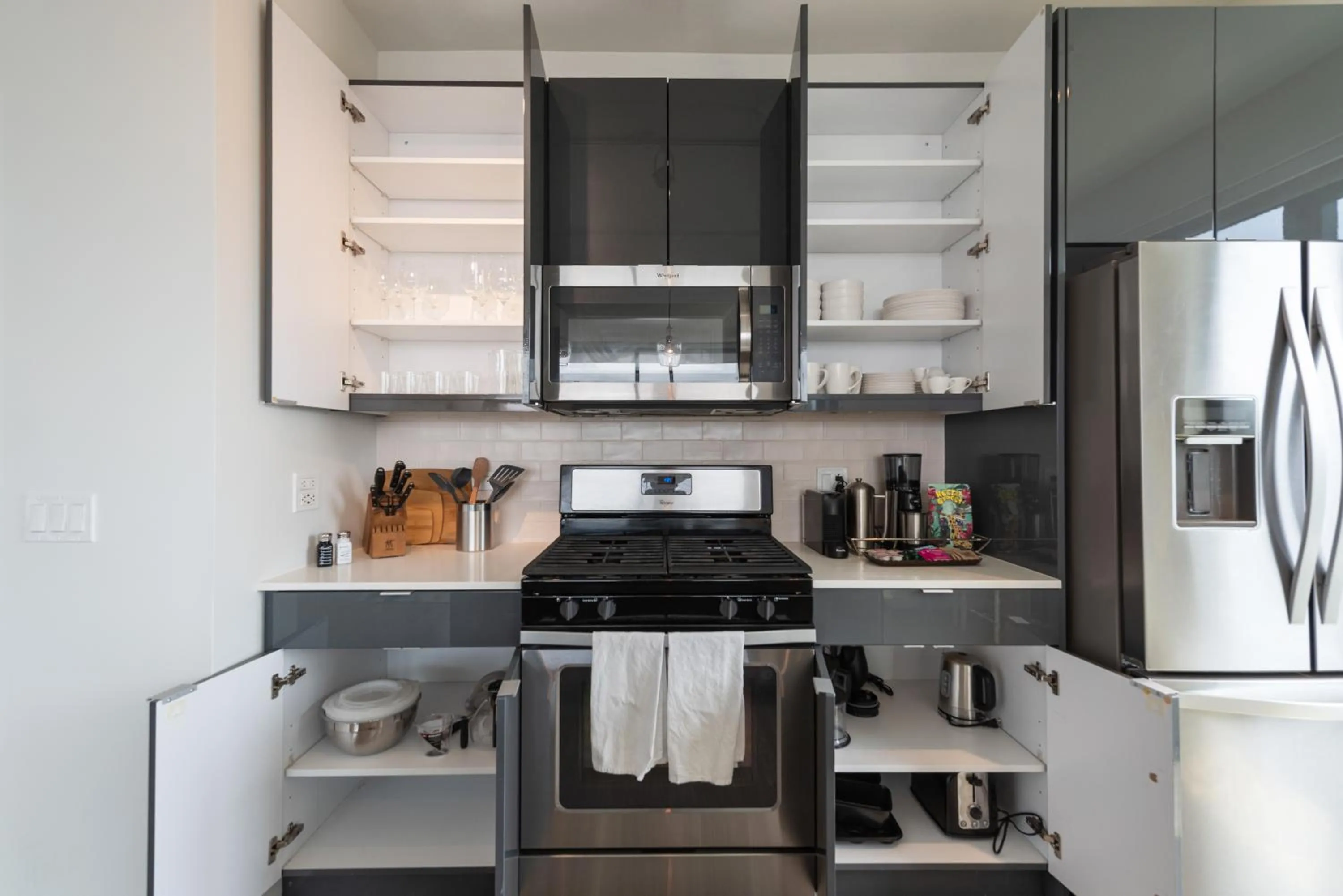 Coffee/tea facilities in Aurelien Spacious Apartments in the Heart of Gold Coast