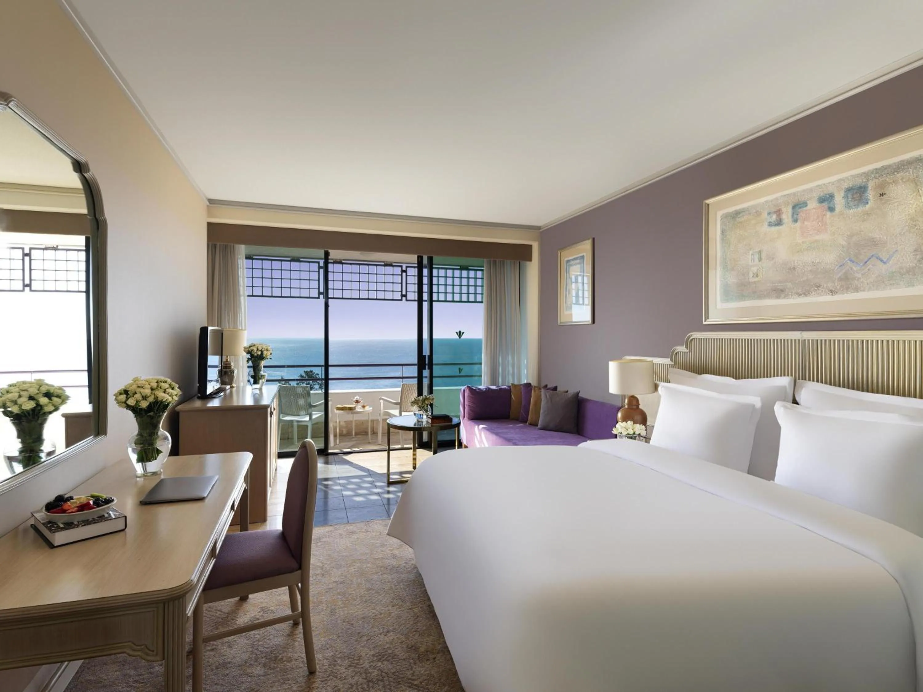 Bedroom, Bed in Rixos Downtown Antalya - The Land Of Legends Access
