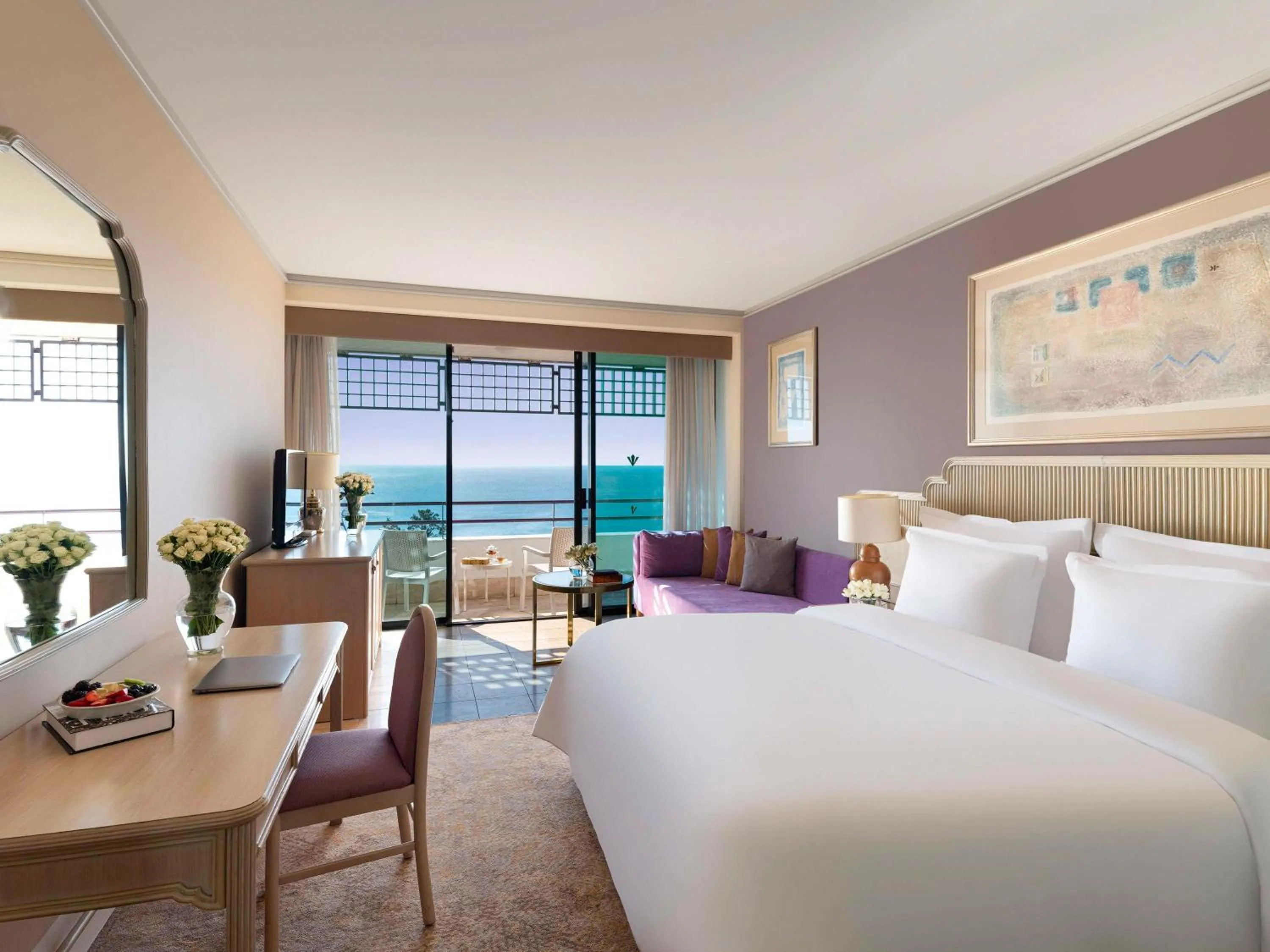 Bedroom, Bed in Rixos Downtown Antalya - The Land Of Legends Access
