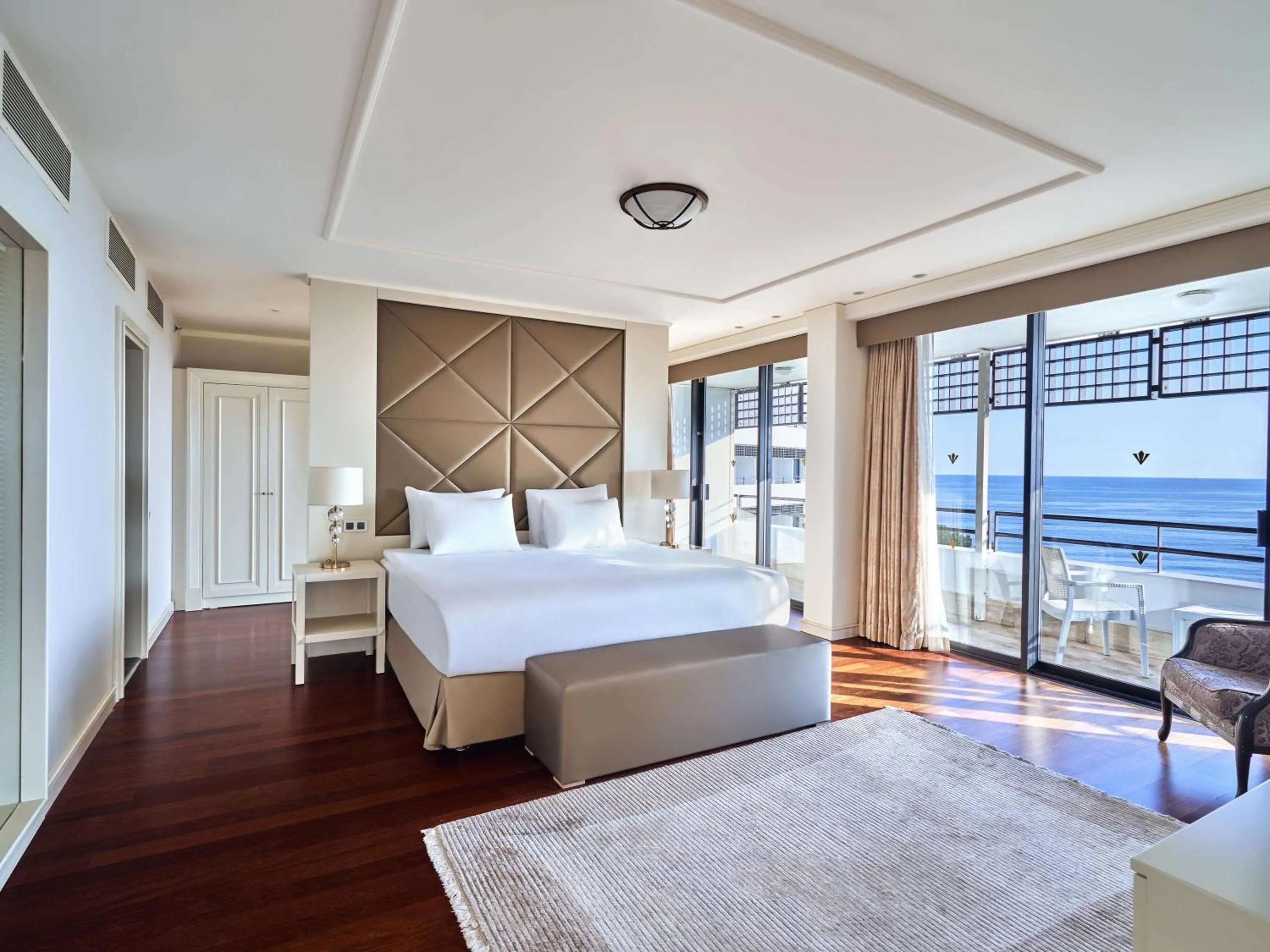Bedroom, Bed in Rixos Downtown Antalya - The Land Of Legends Access