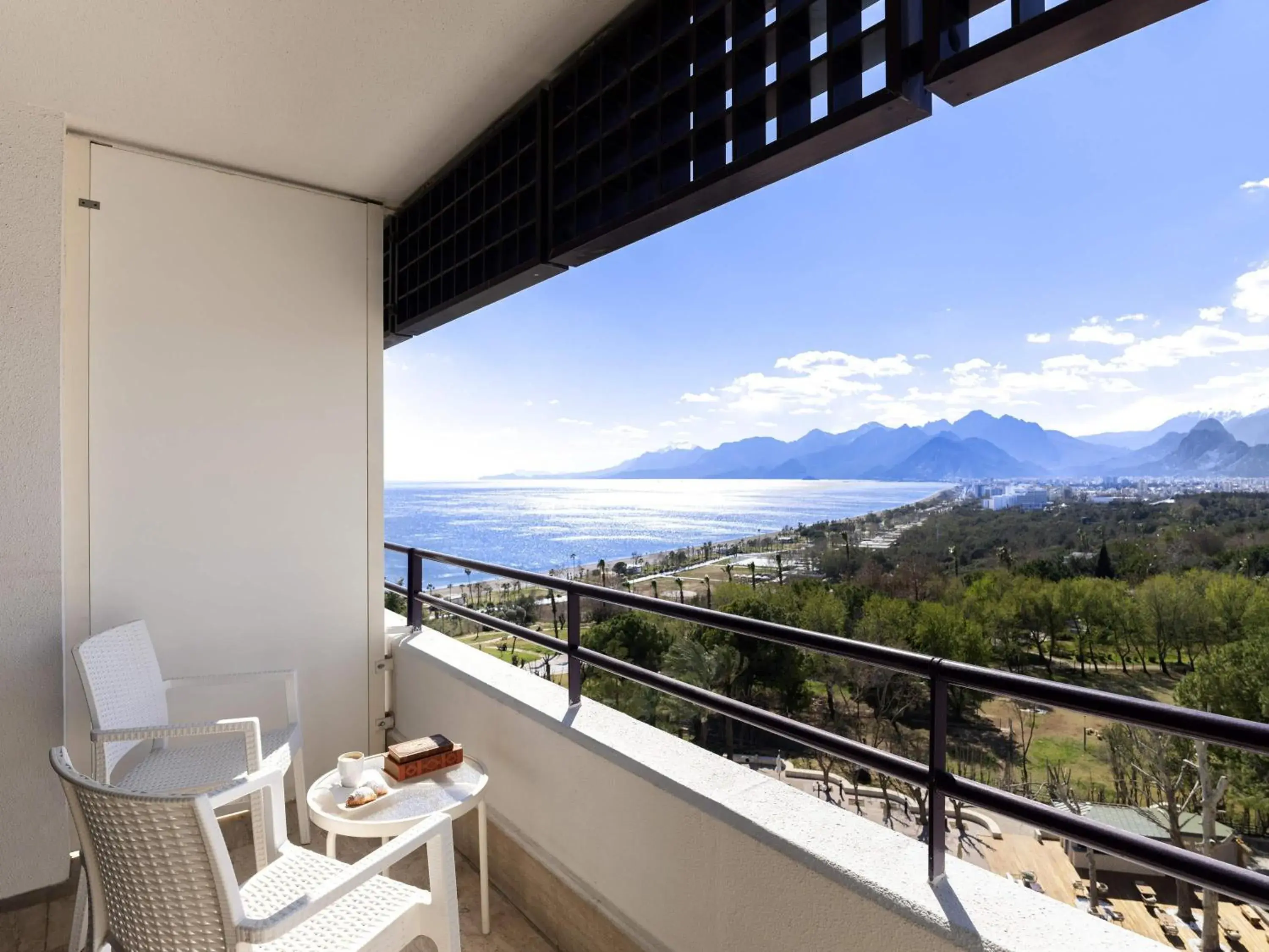 Bedroom in Rixos Downtown Antalya - The Land Of Legends Access Bedroom in Rixos Downtown Antalya - The Land Of Legends Access